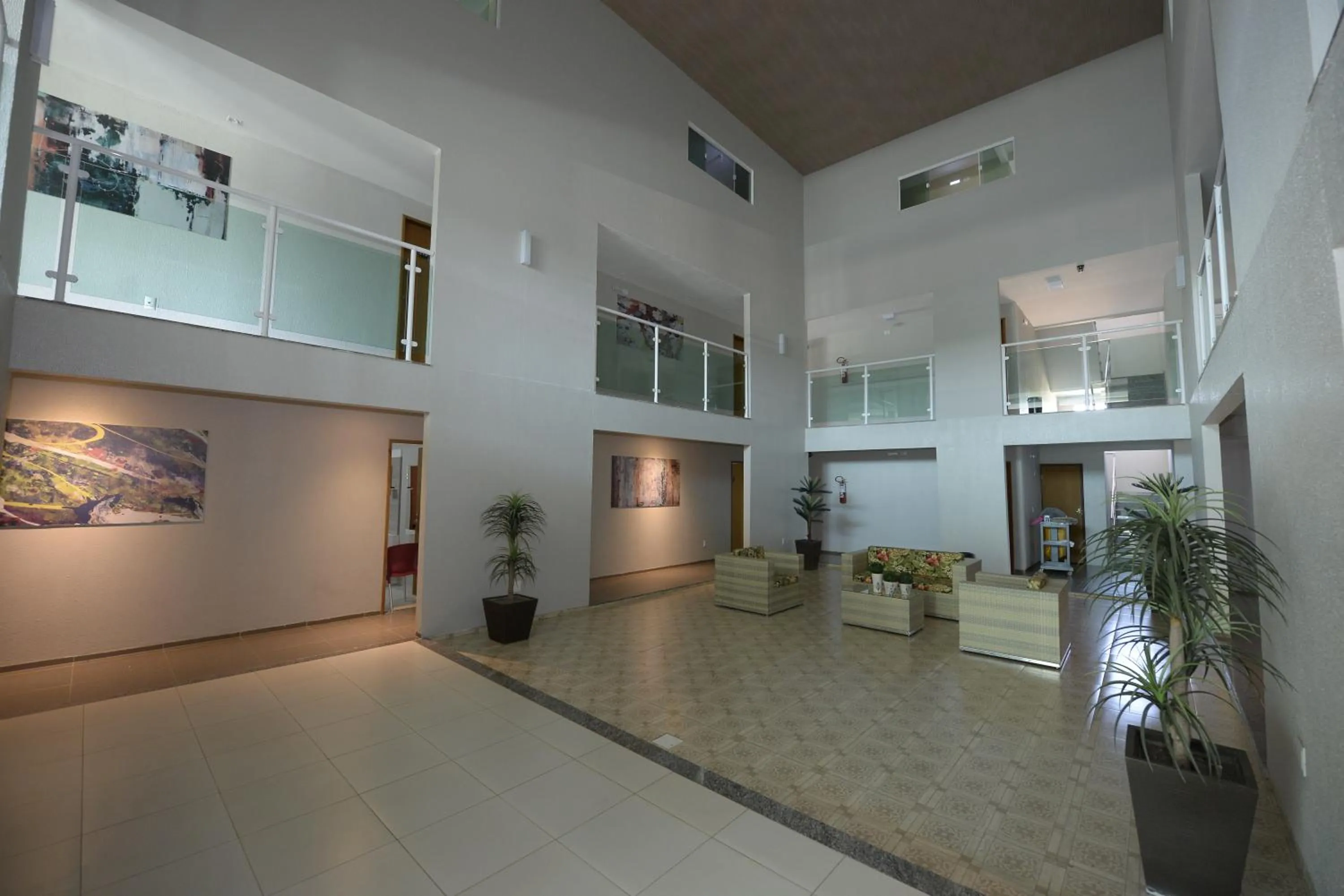 Communal lounge/ TV room in Hotel Leon