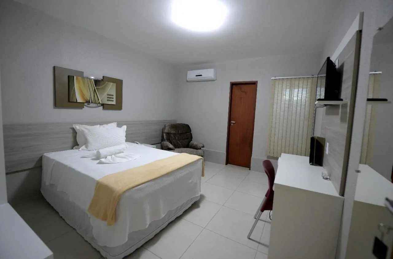 Photo of the whole room, Bed in Hotel Leon