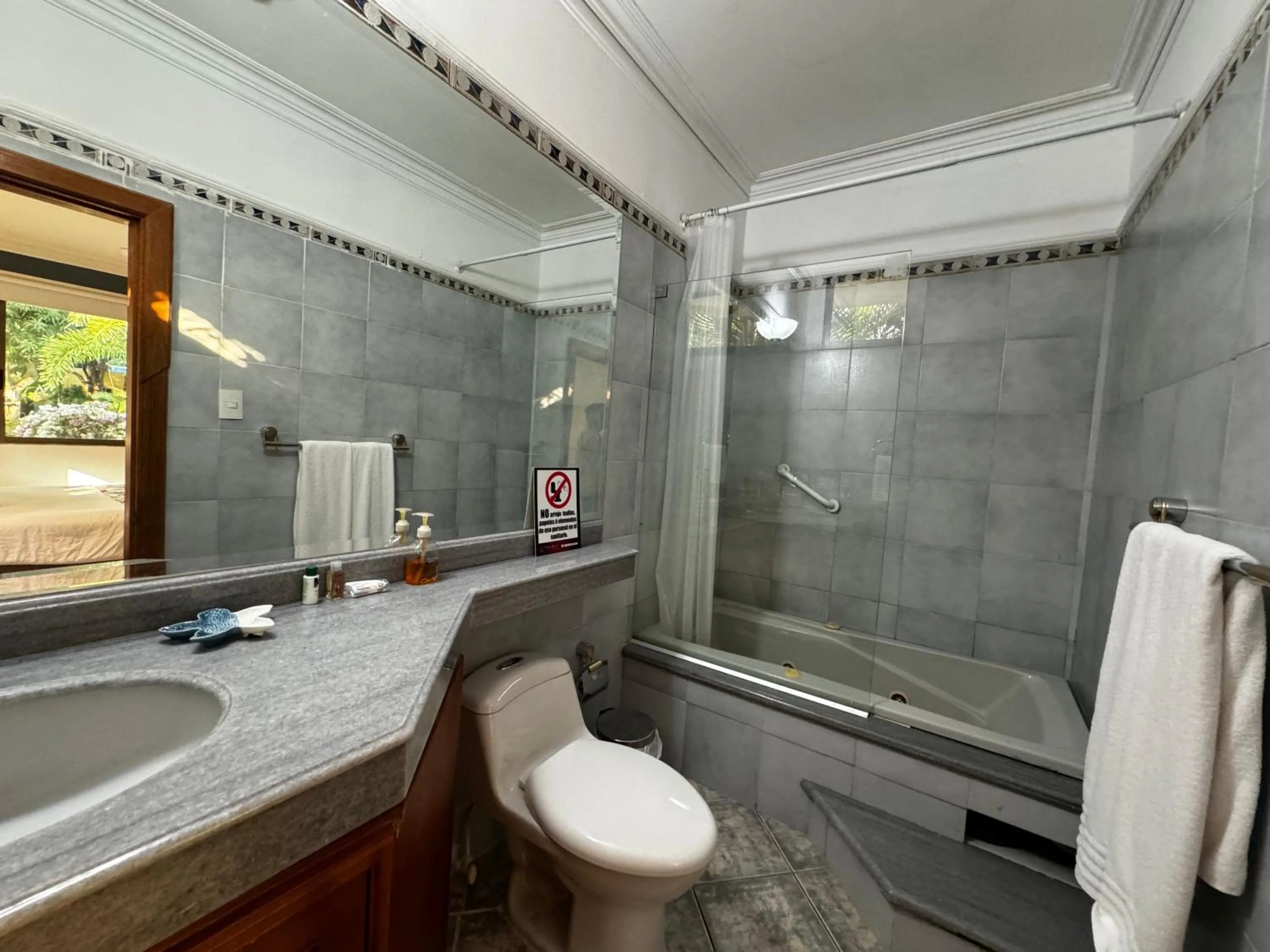 Bathroom in Porto Bello Hotel Boutique