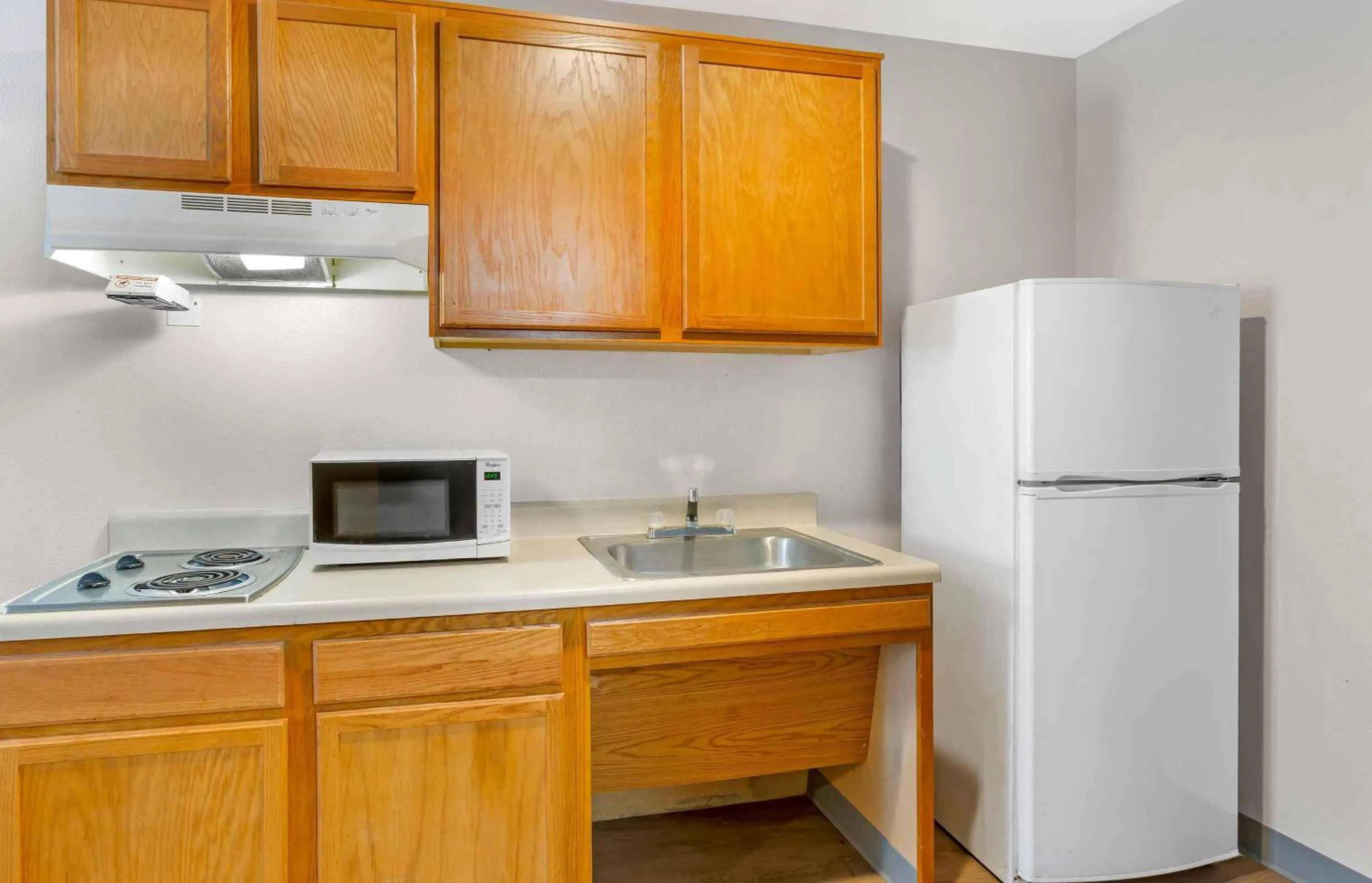 Kitchen or kitchenette in Extended Stay America Select Suites - Las Cruces