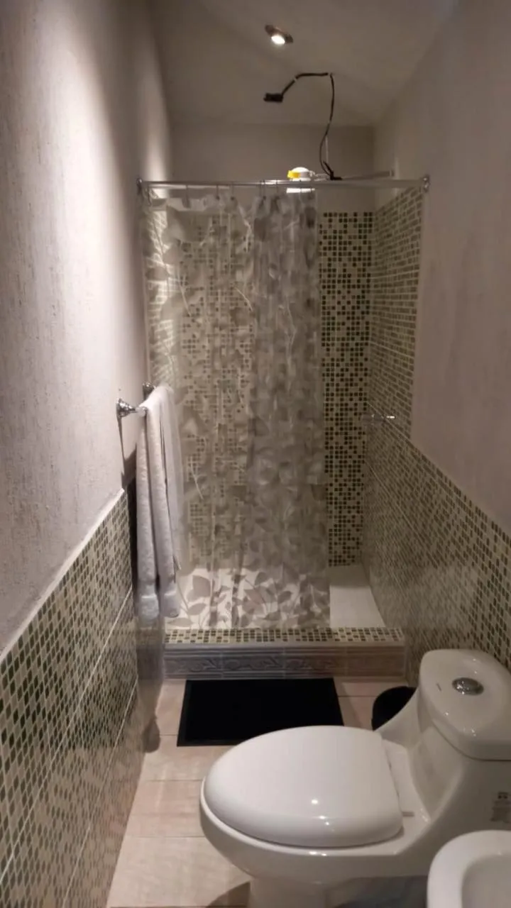 Mi casa, tu casa