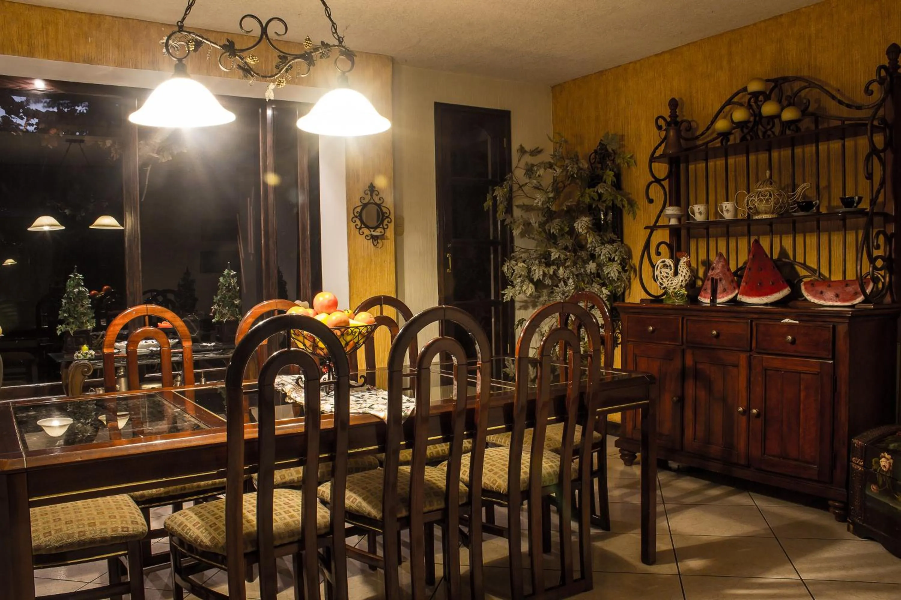 Mi casa, tu casa