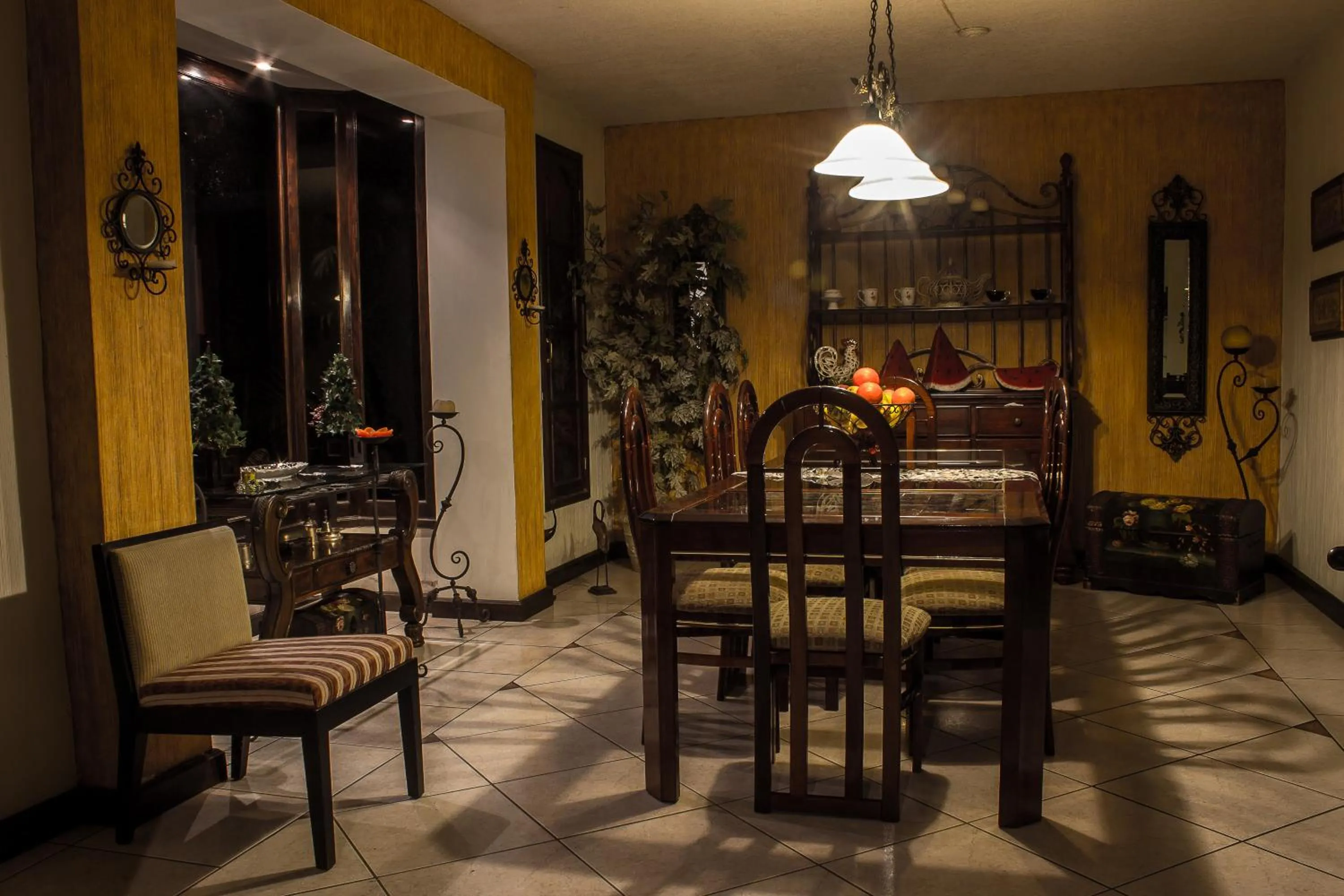 Mi casa, tu casa