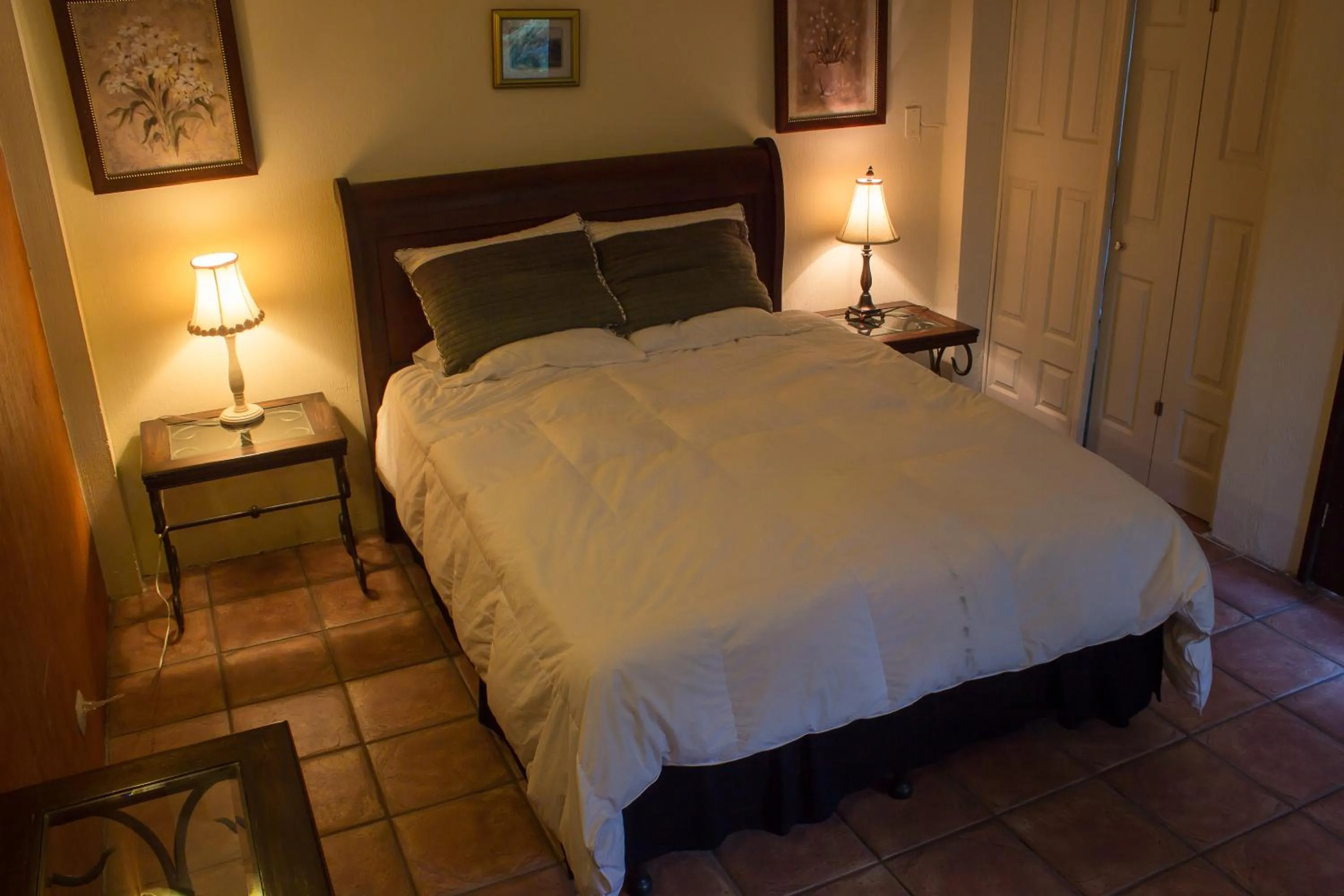 Bed in Mi casa, tu casa