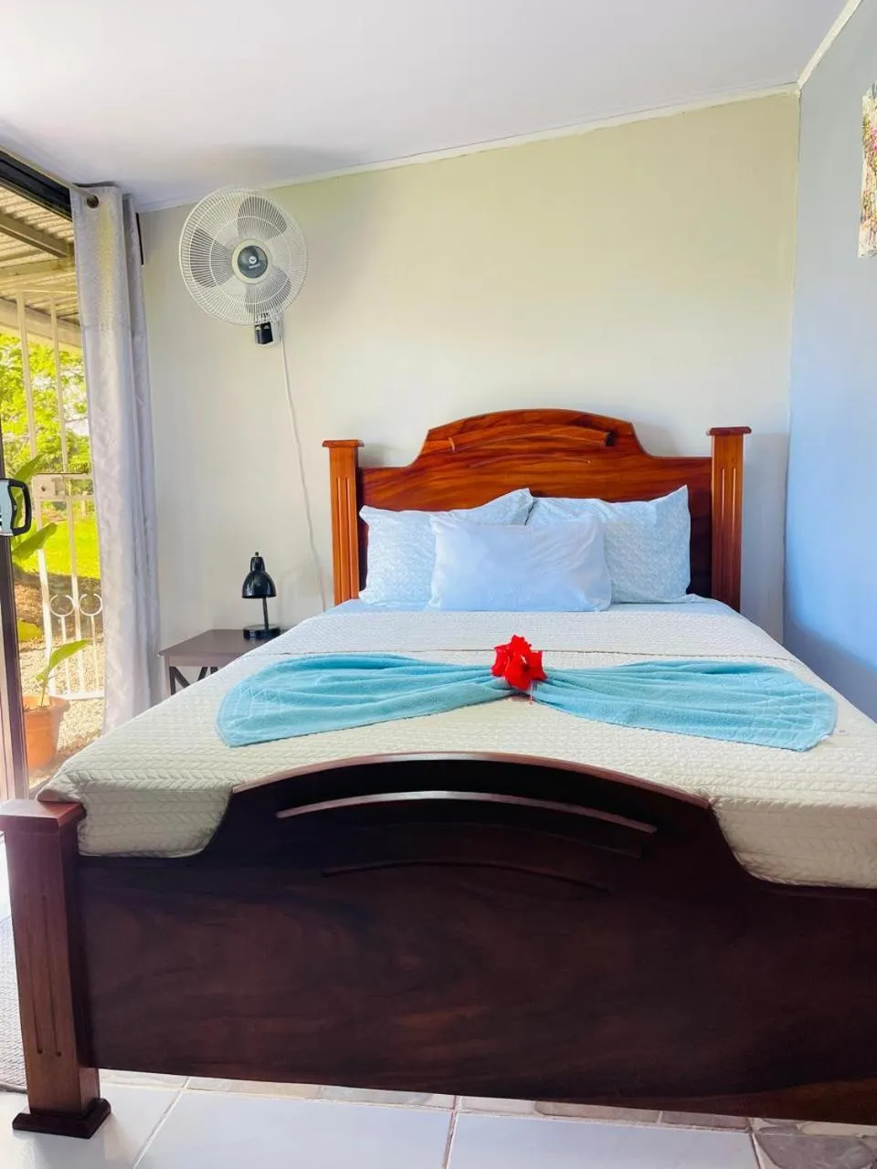 Queen Room in Little Paradise
