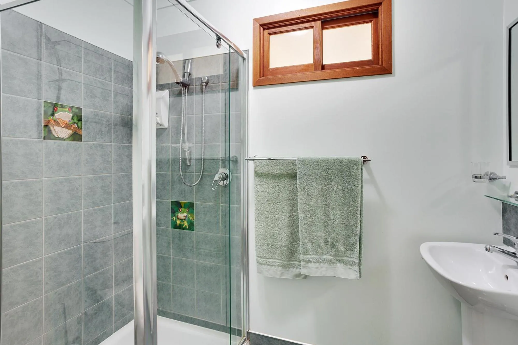 Bathroom in Amamoor Homestead and Country Cottages