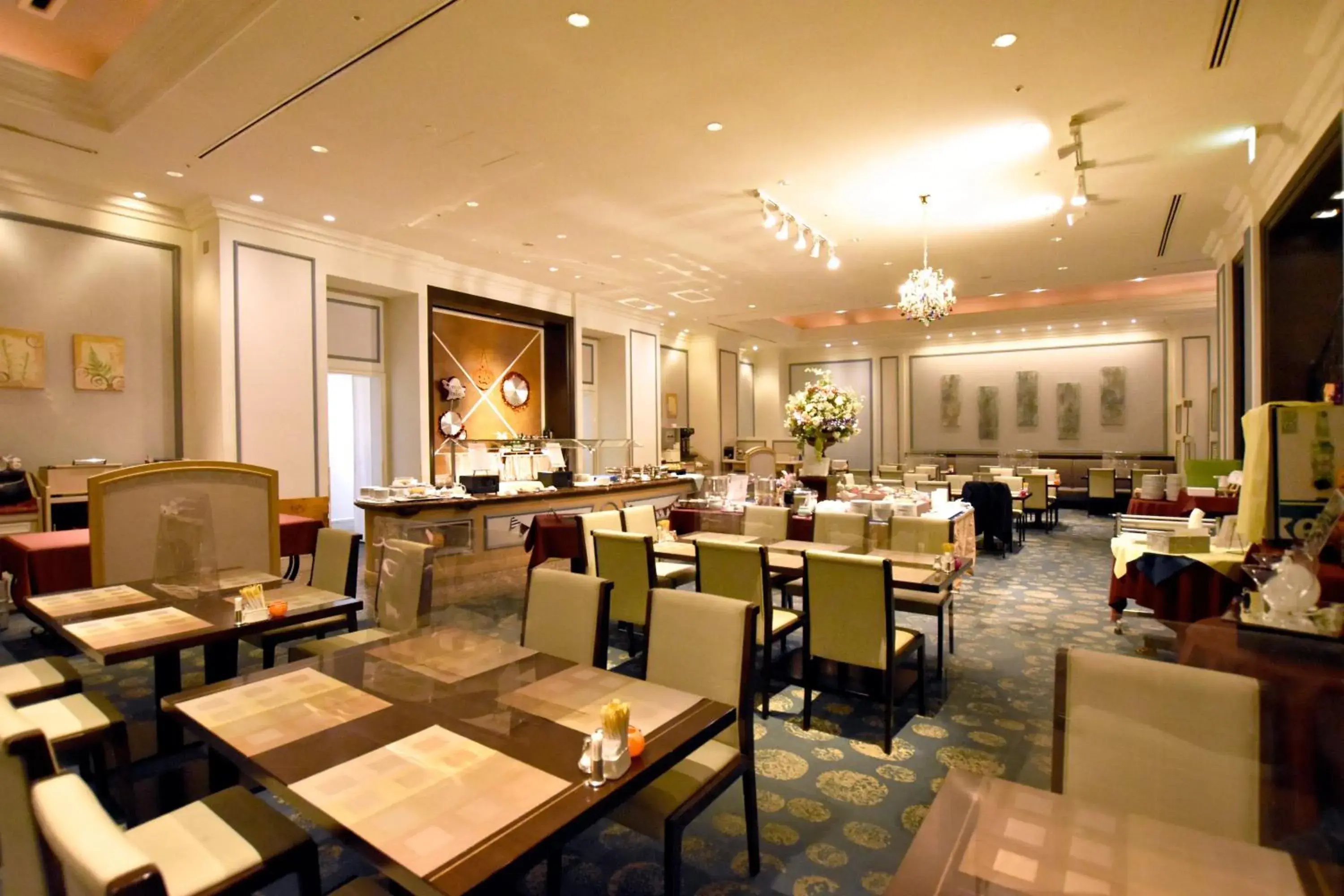 Restaurant/places to eat in Okura Chiba Hotel Restaurant/places to eat in Okura Chiba Hotel