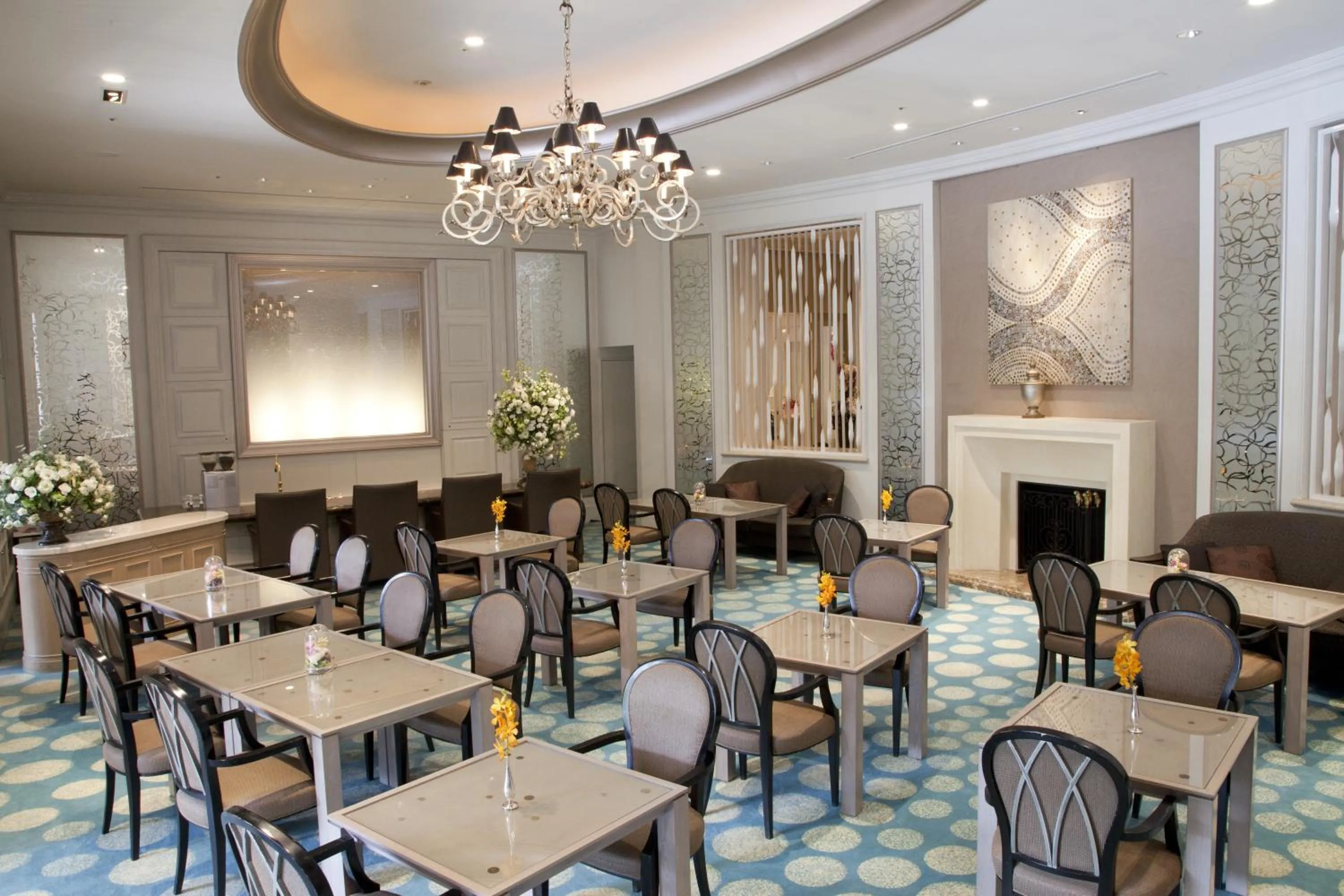 Restaurant/places to eat in Okura Chiba Hotel