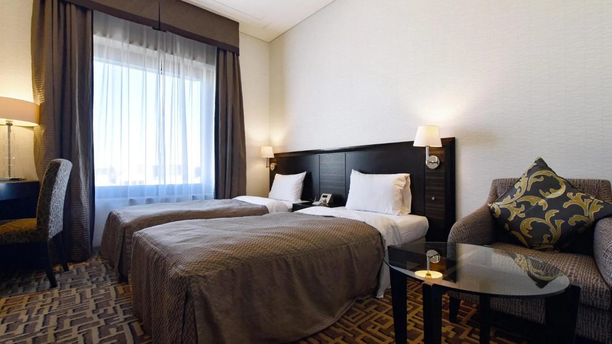 Bed in Okura Chiba Hotel