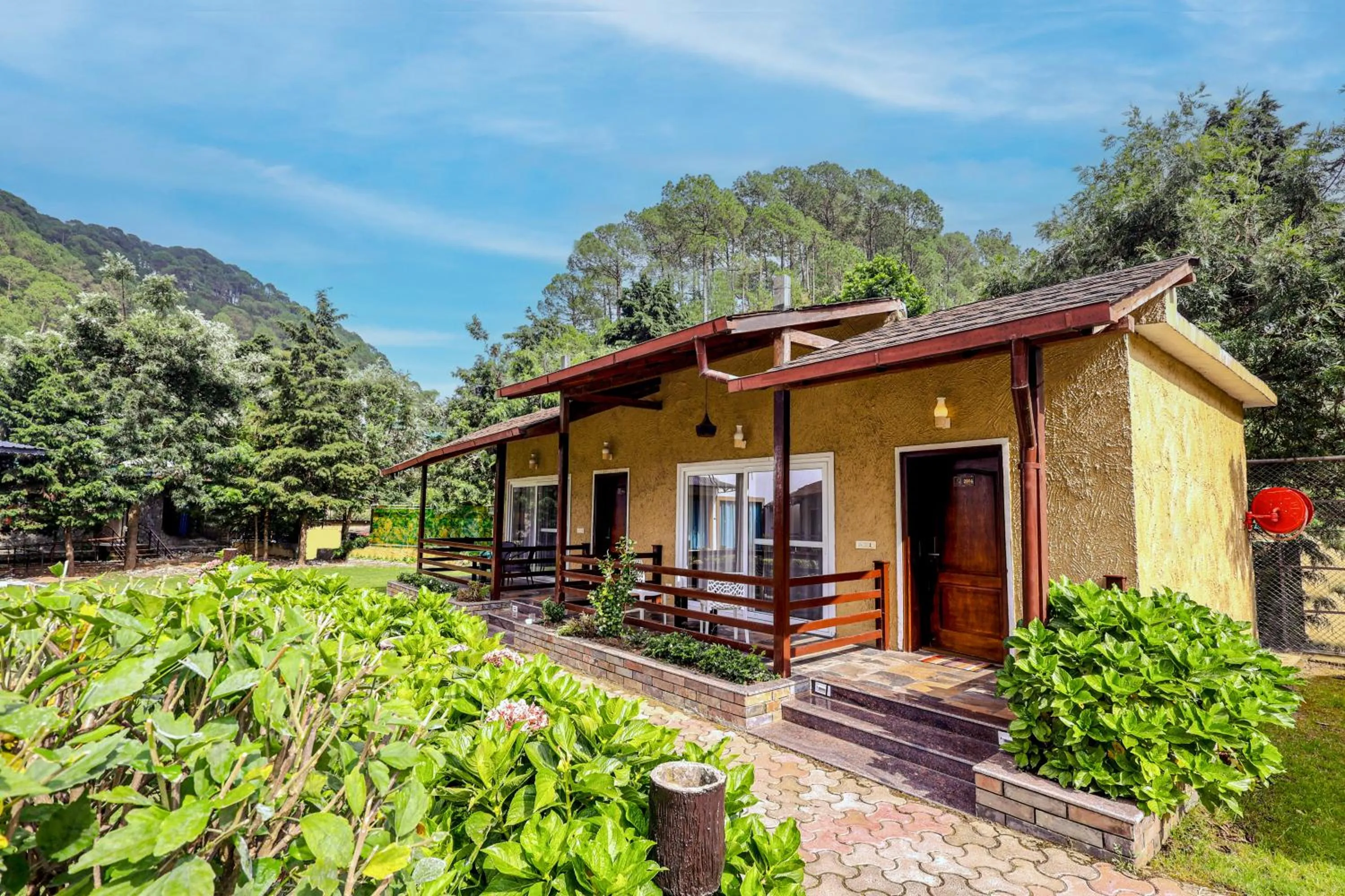 Garden in Foxoso Misty Oaks - Hotel & Resort