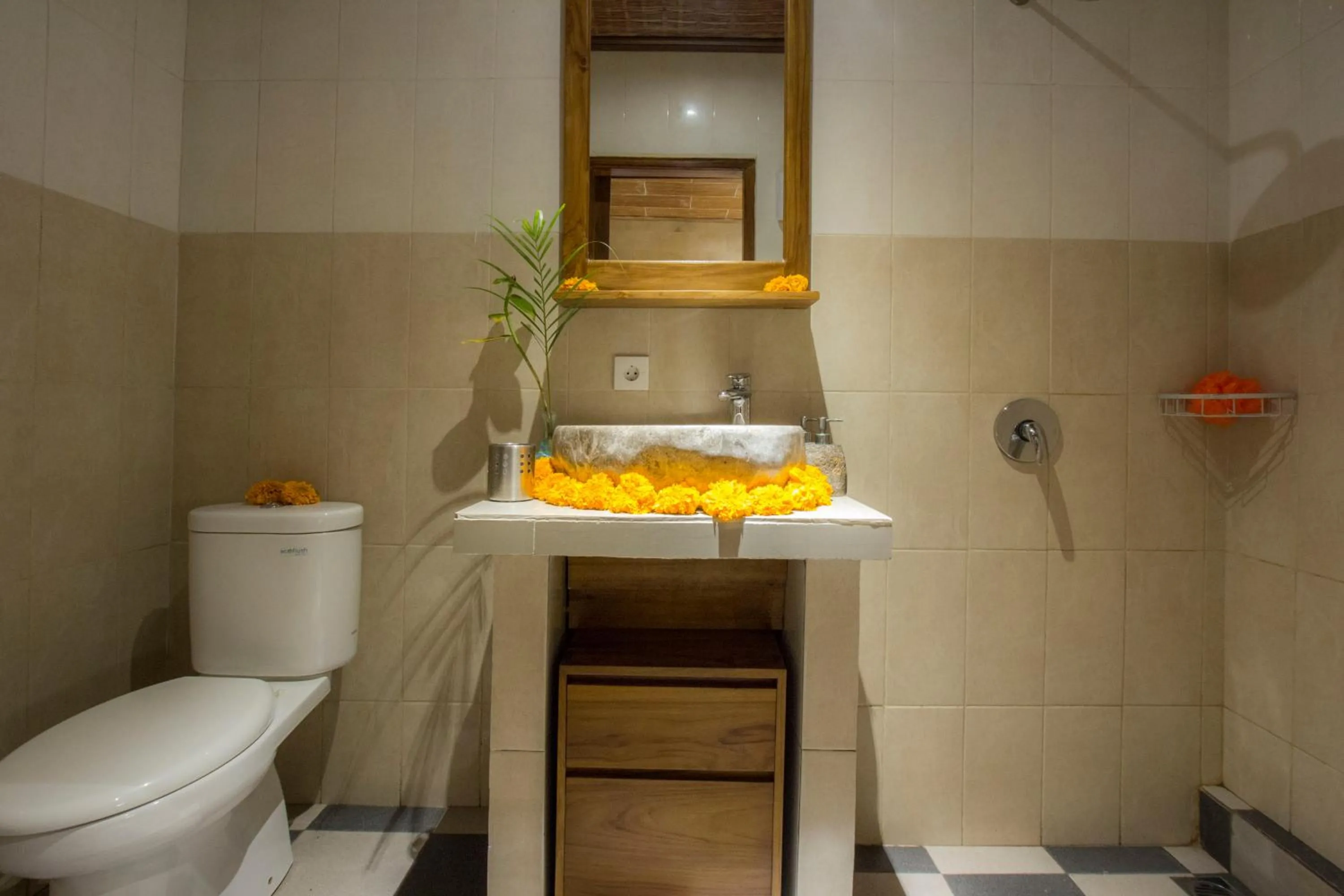 Bathroom in Pondok Prapen Guest House