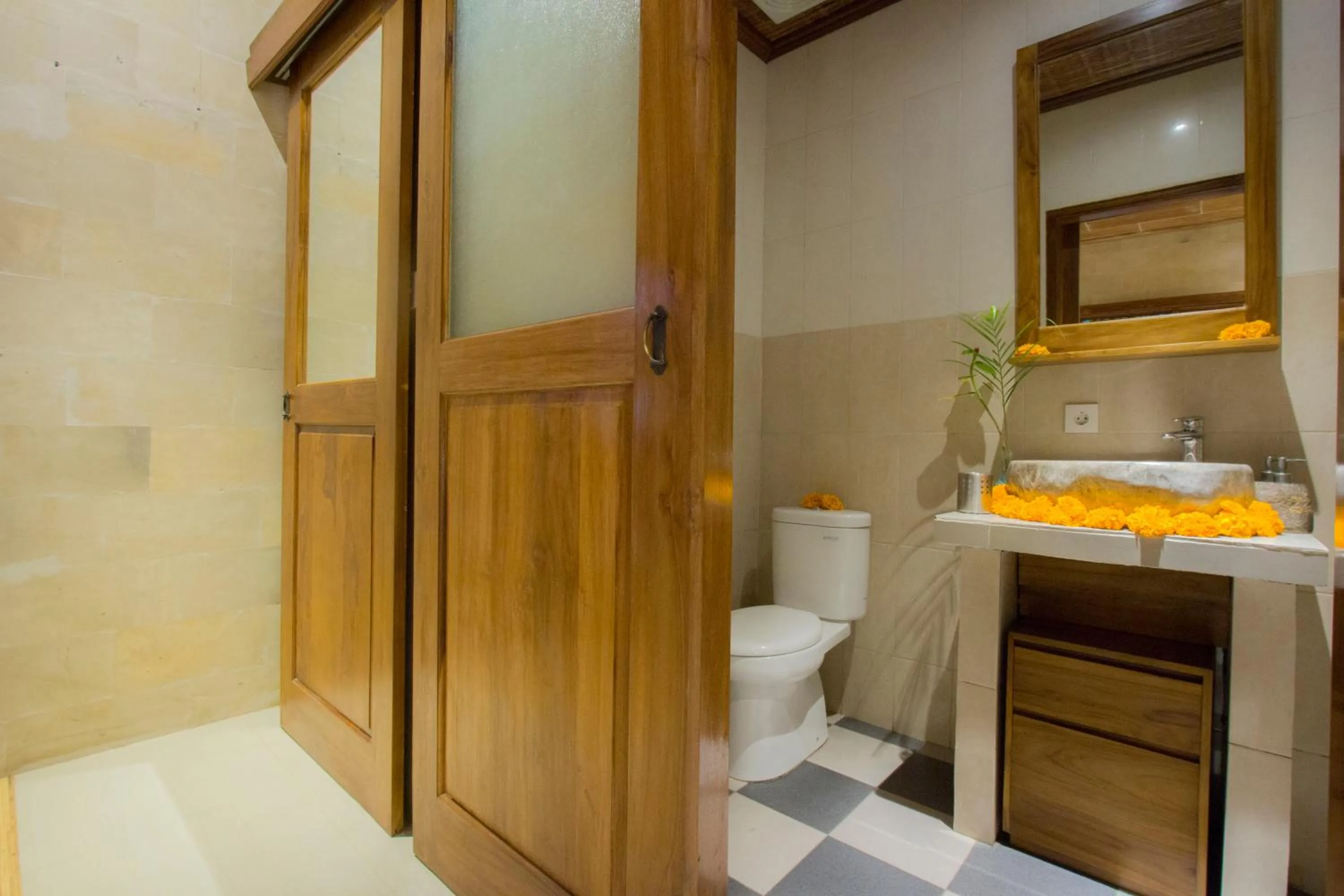 Bathroom in Pondok Prapen Guest House