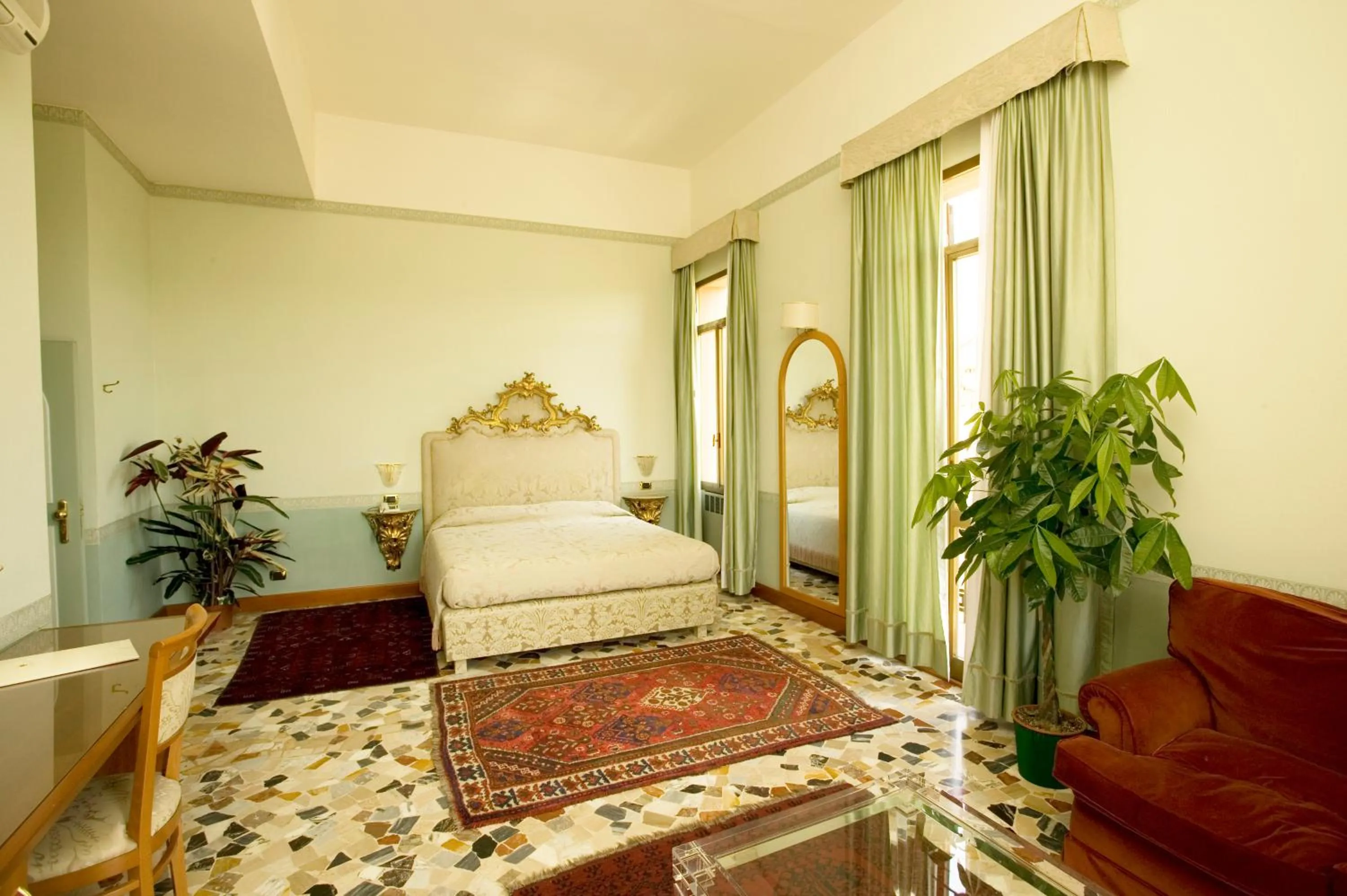 Day, Bed in Hotel Antico Borgo