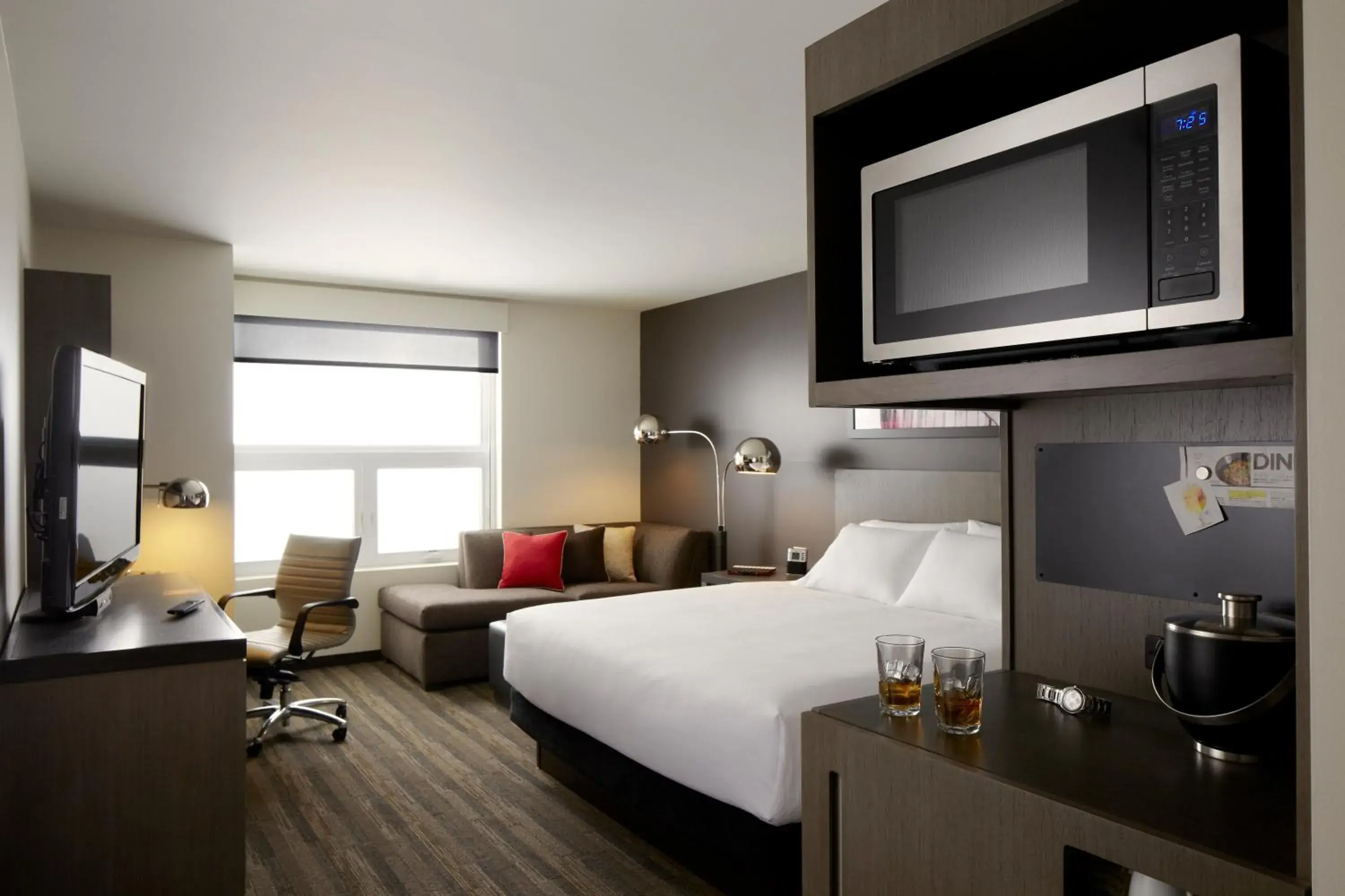 King Den with Sofa in Hyatt House Schenectady / Mohawk Harbor King Den with Sofa in Hyatt House Schenectady / Mohawk Harbor