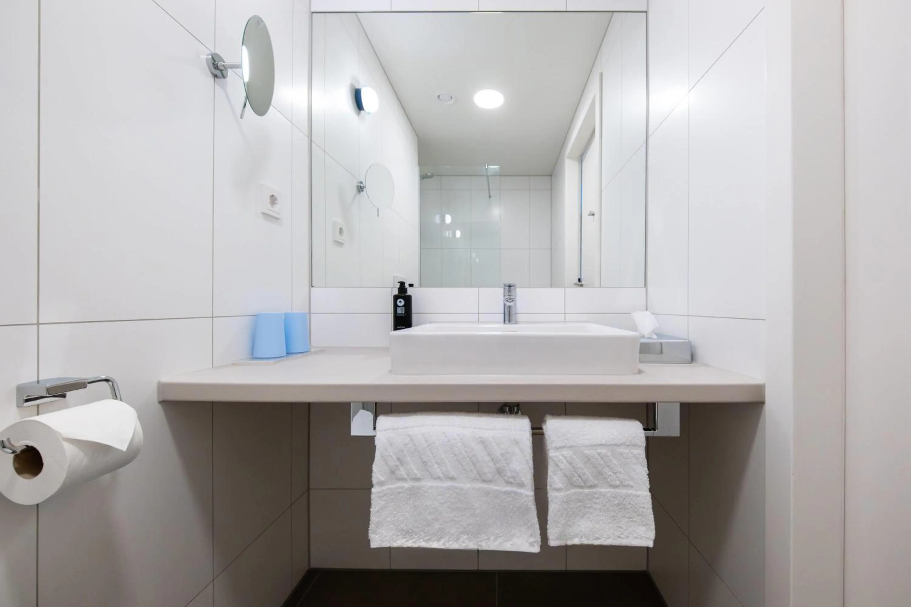 Bathroom in Vienna House Easy by Wyndham Vienna Airport