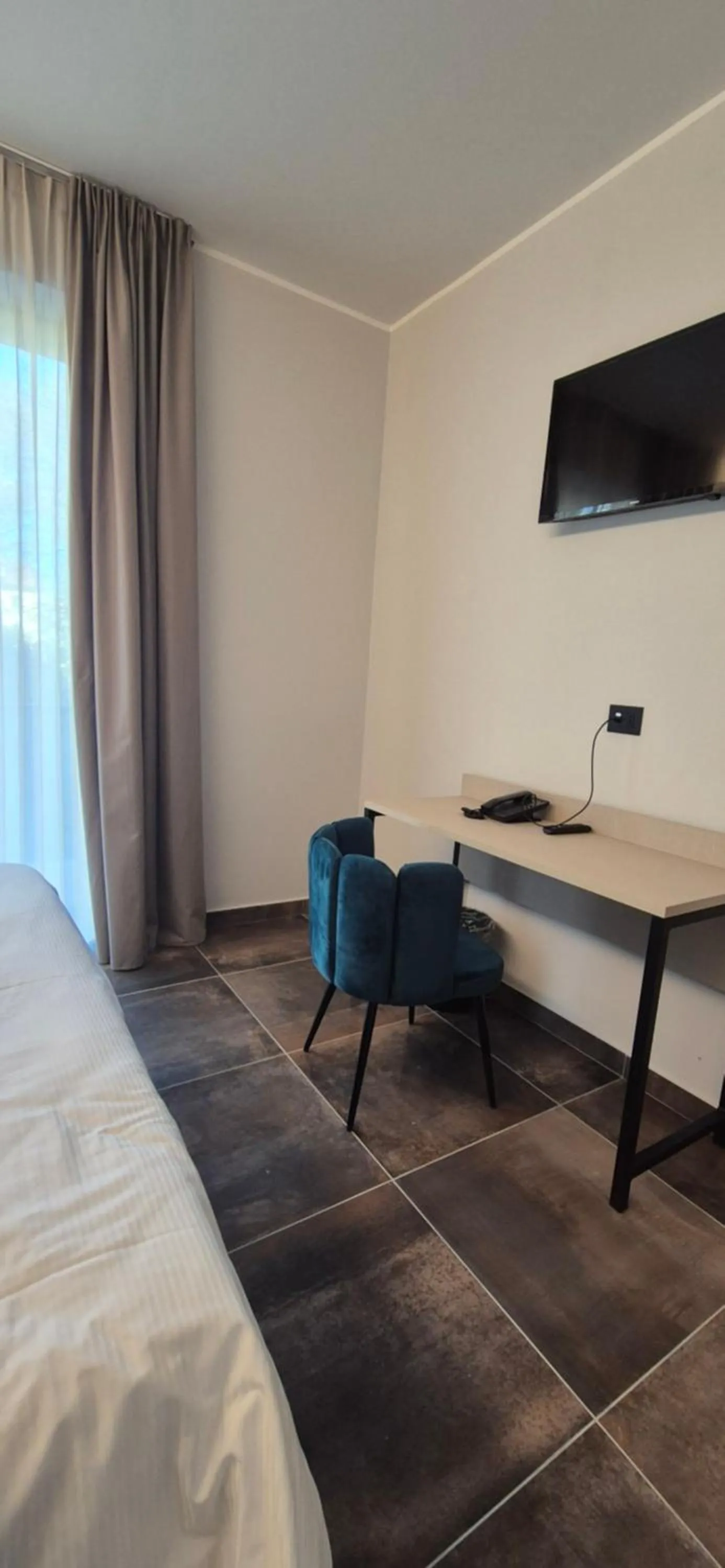 Hotel V7