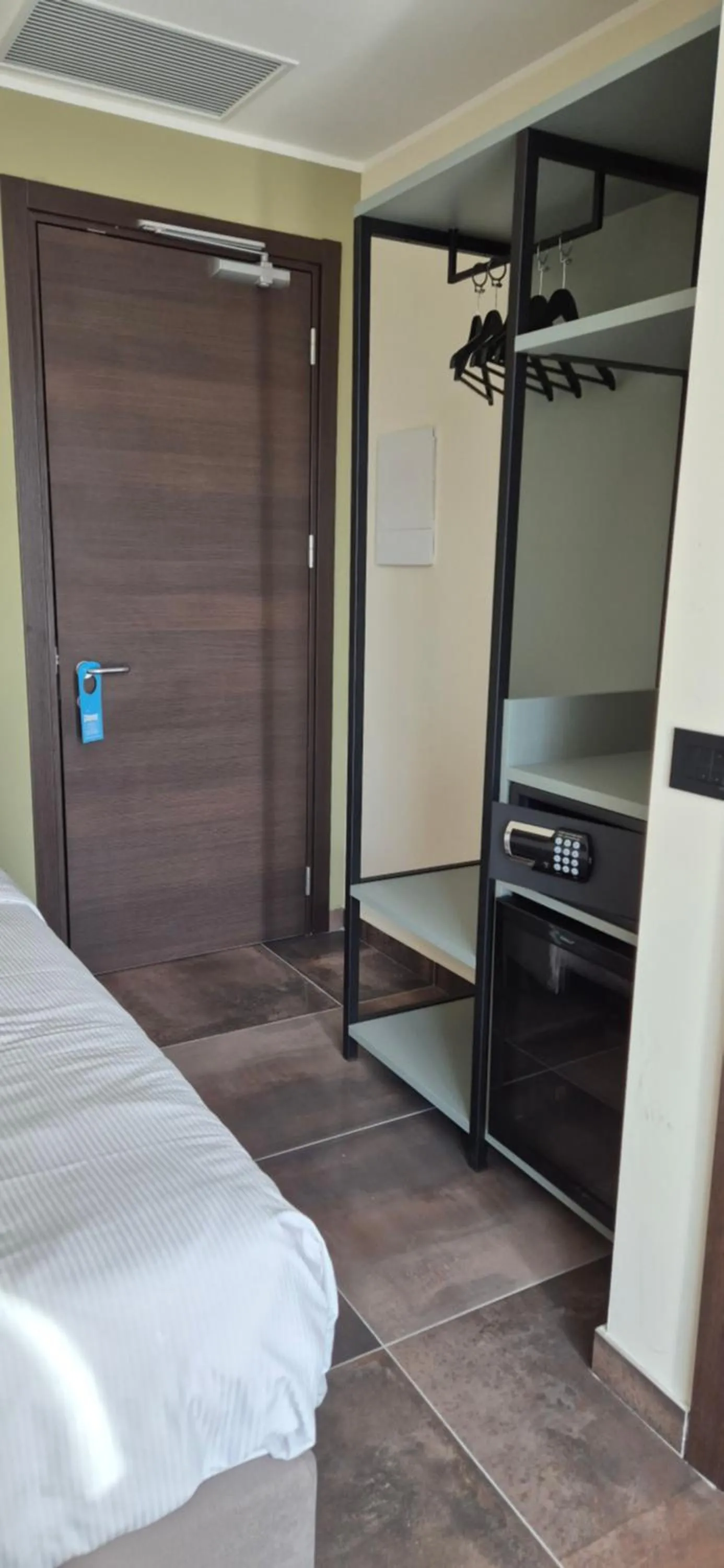 Hotel V7
