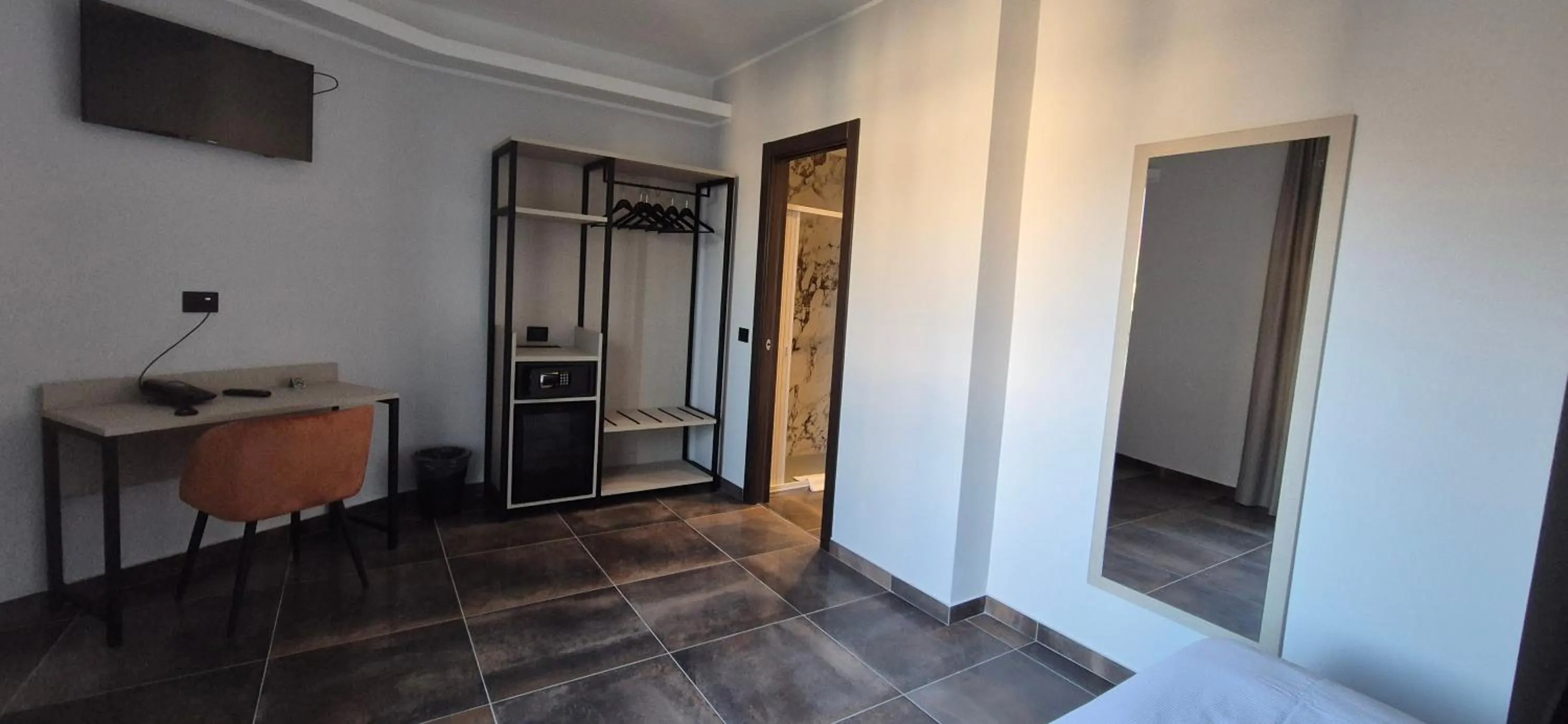 Hotel V7