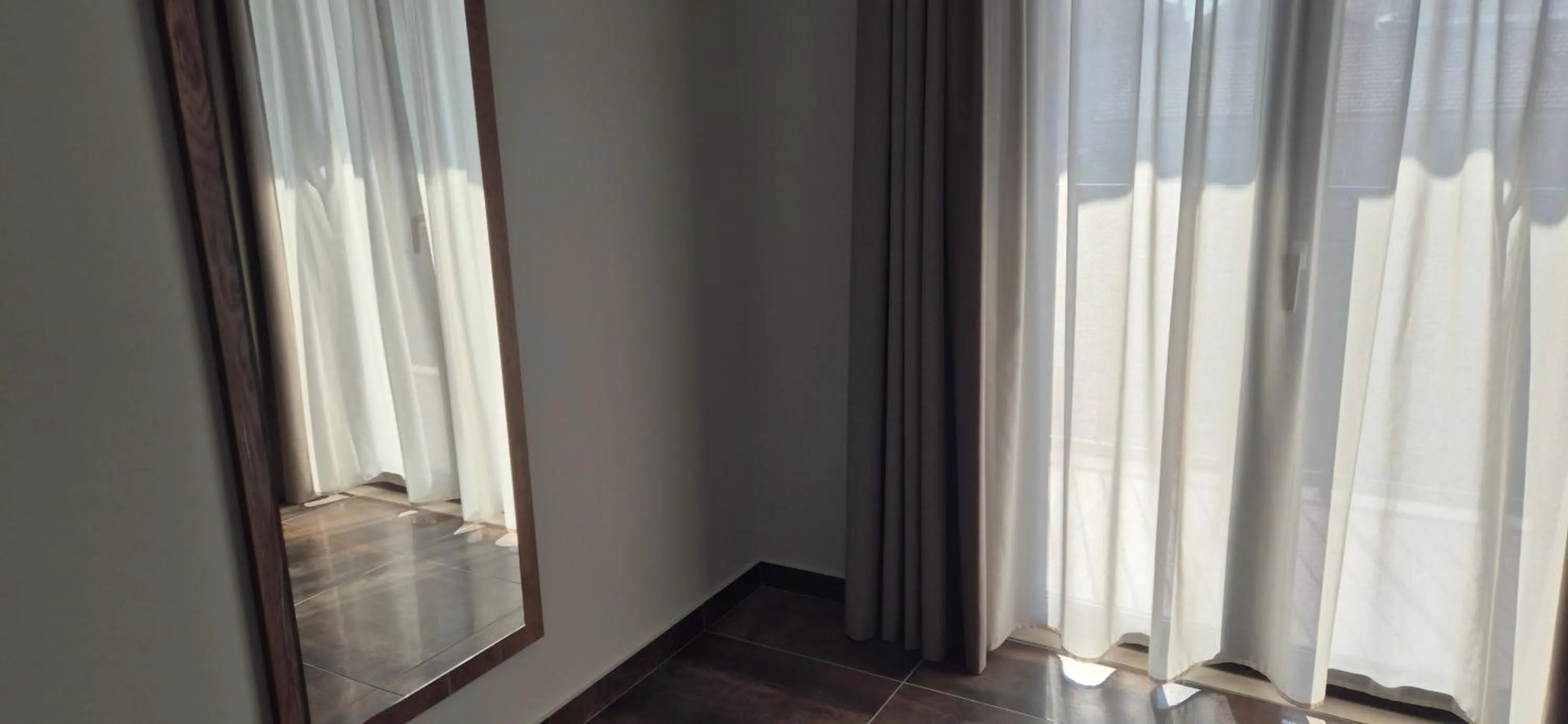 Hotel V7