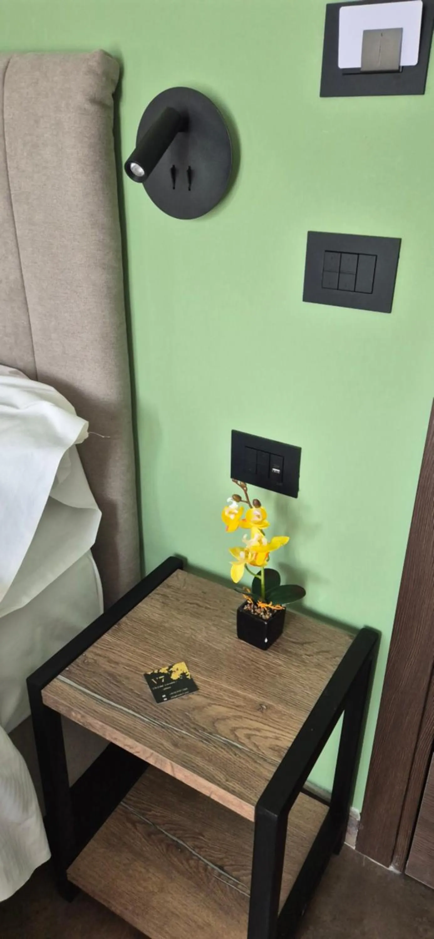 Hotel V7