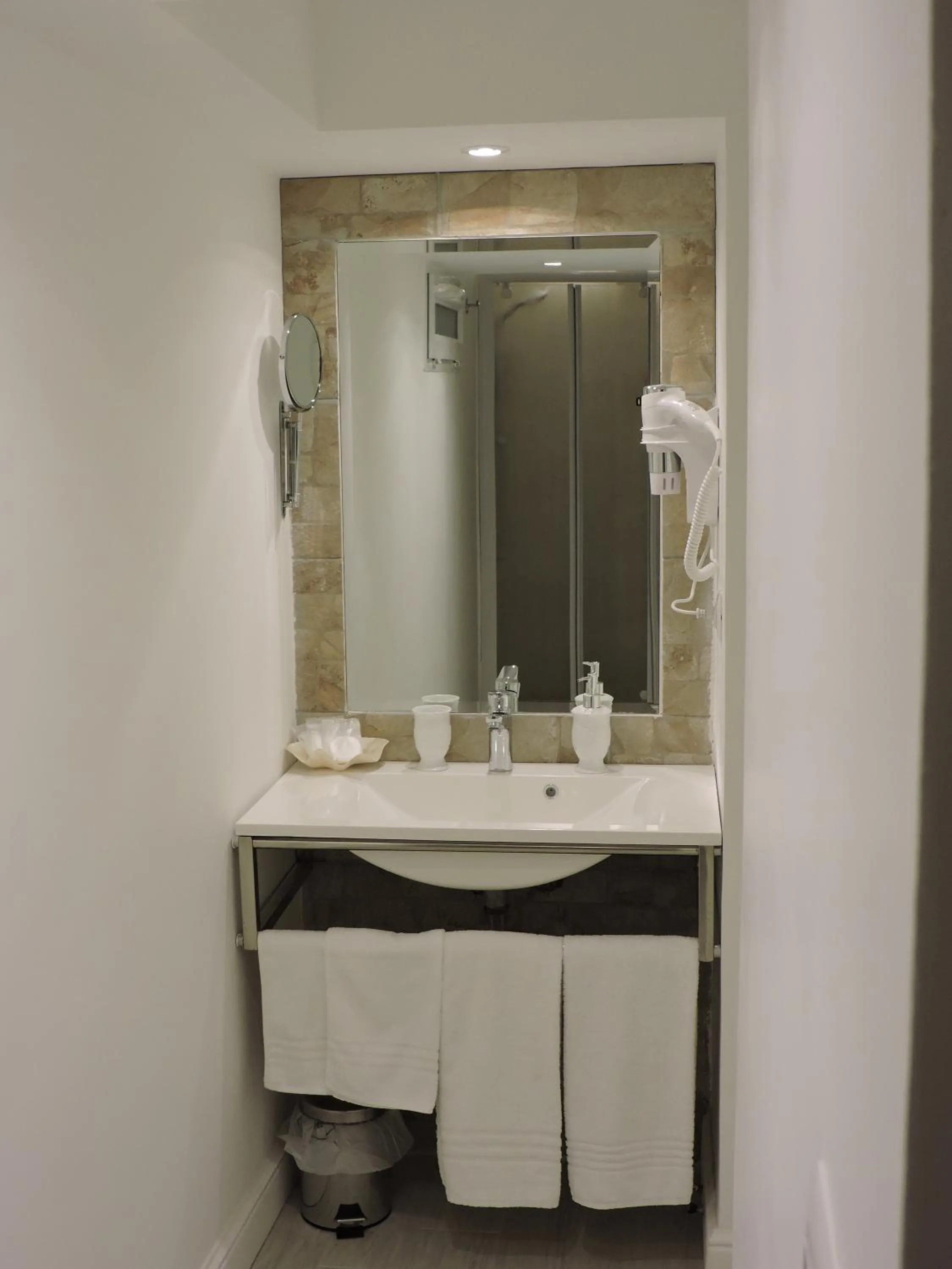 Bathroom in Anfiteatro Suite