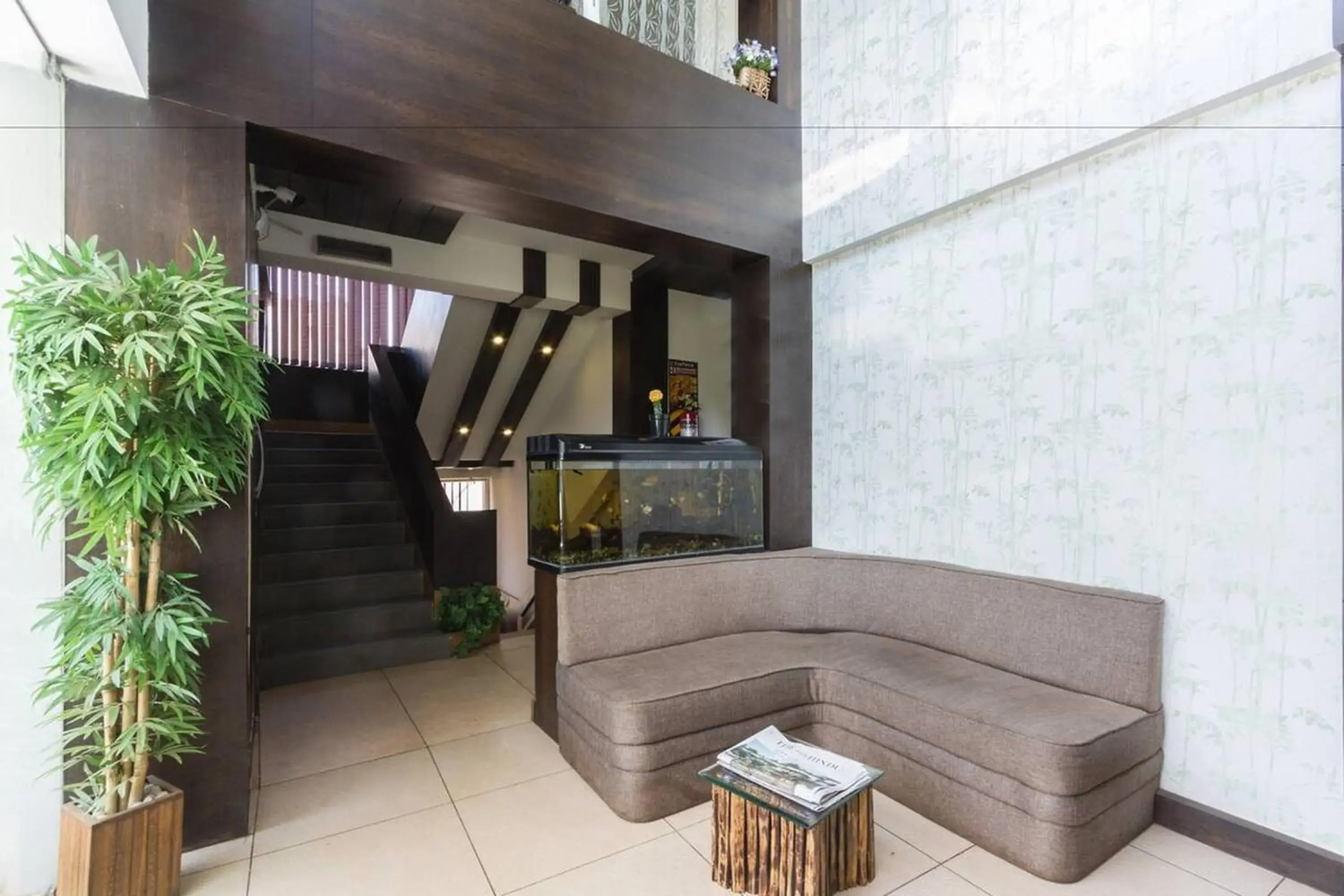 Lobby or reception in FabHotel Sholas Residency I - Nr Government Rose Garden Lobby or reception in FabHotel Sholas Residency I - Nr Government Rose Garden