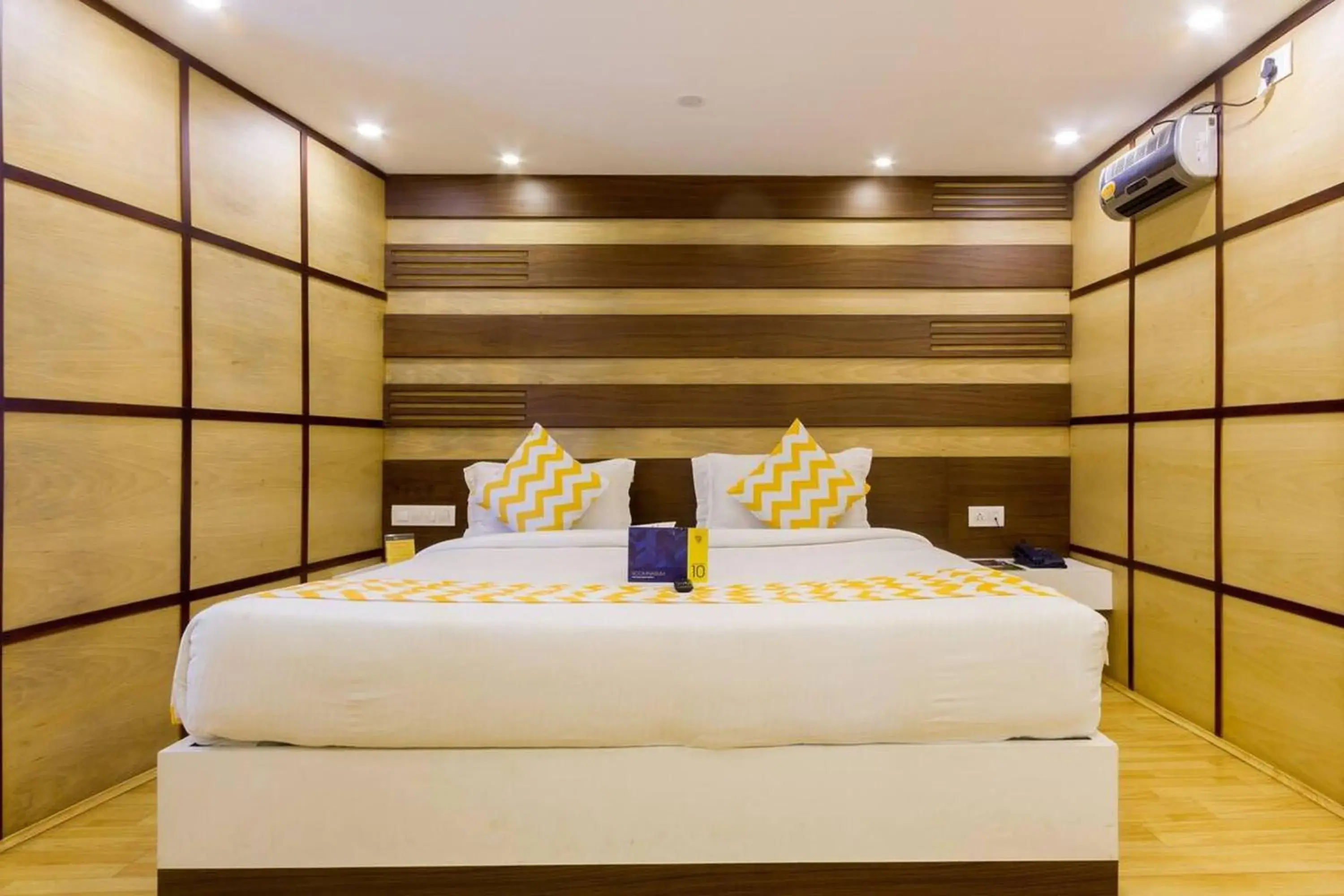 Bedroom, Bed in FabHotel Sholas Residency I - Nr Government Rose Garden Bedroom, Bed in FabHotel Sholas Residency I - Nr Government Rose Garden