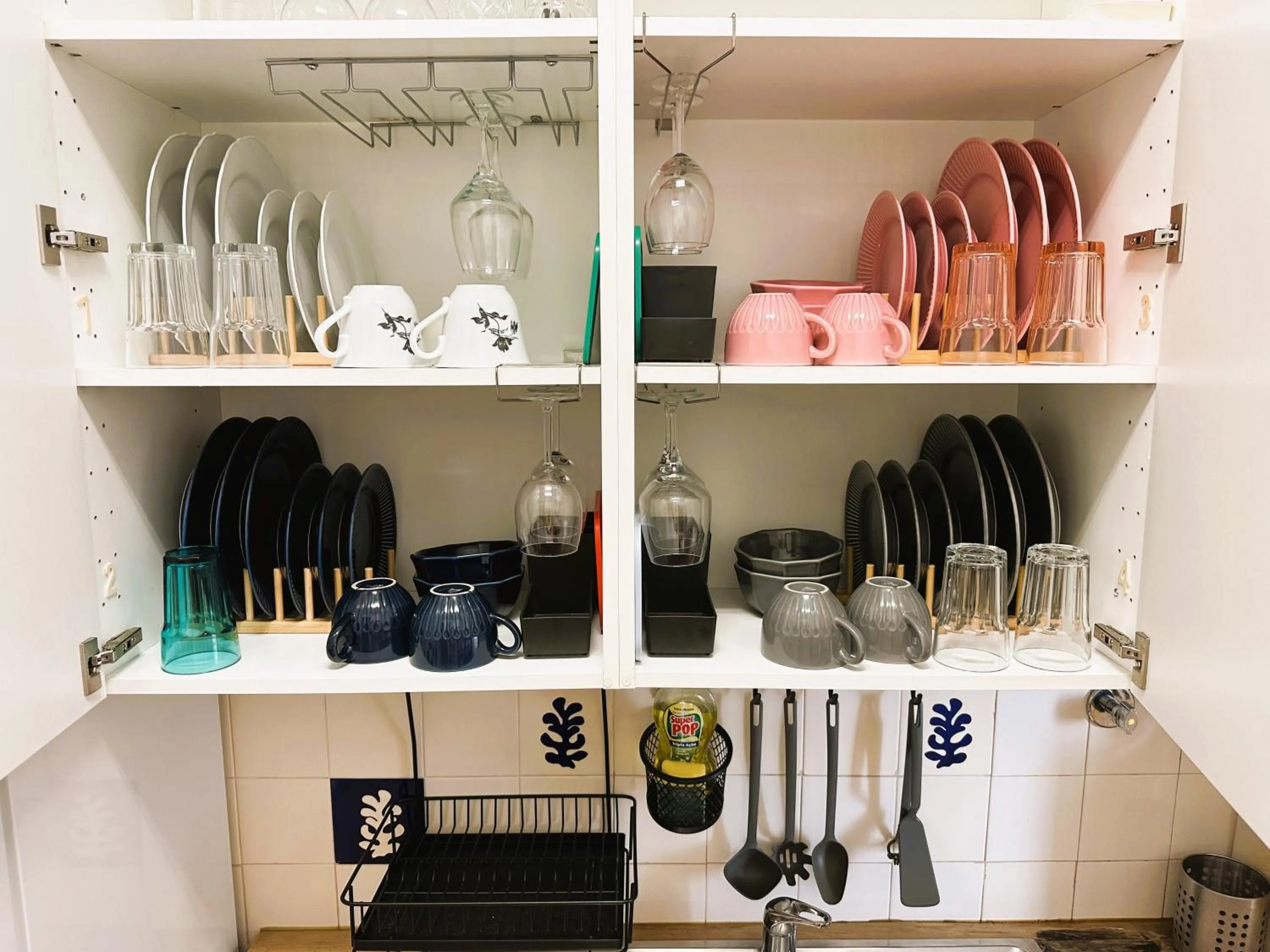 Kitchen or kitchenette in Estrela Charming Rooms by HOST-POINT