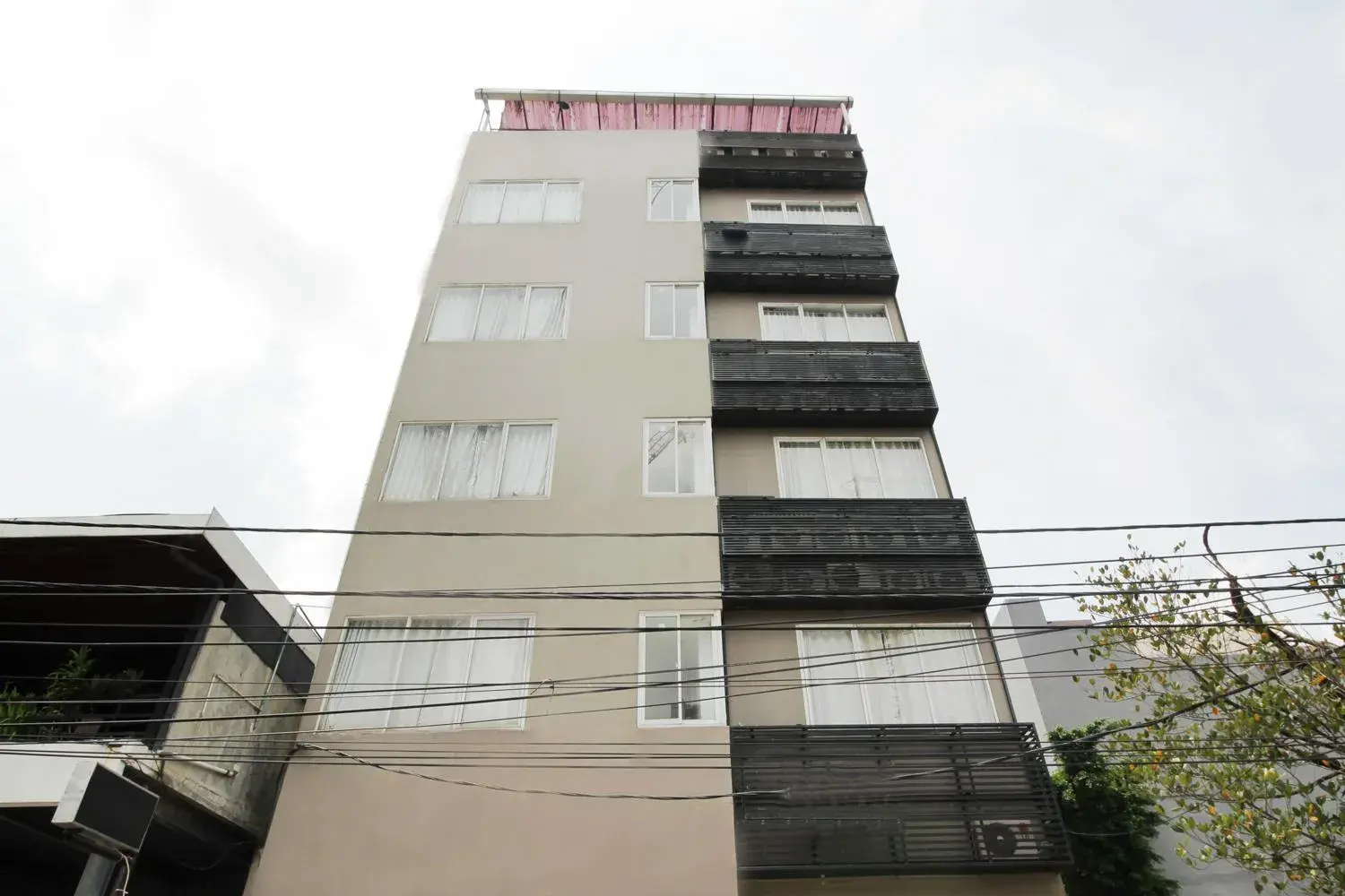 Property building in Residence100 Property building in Residence100