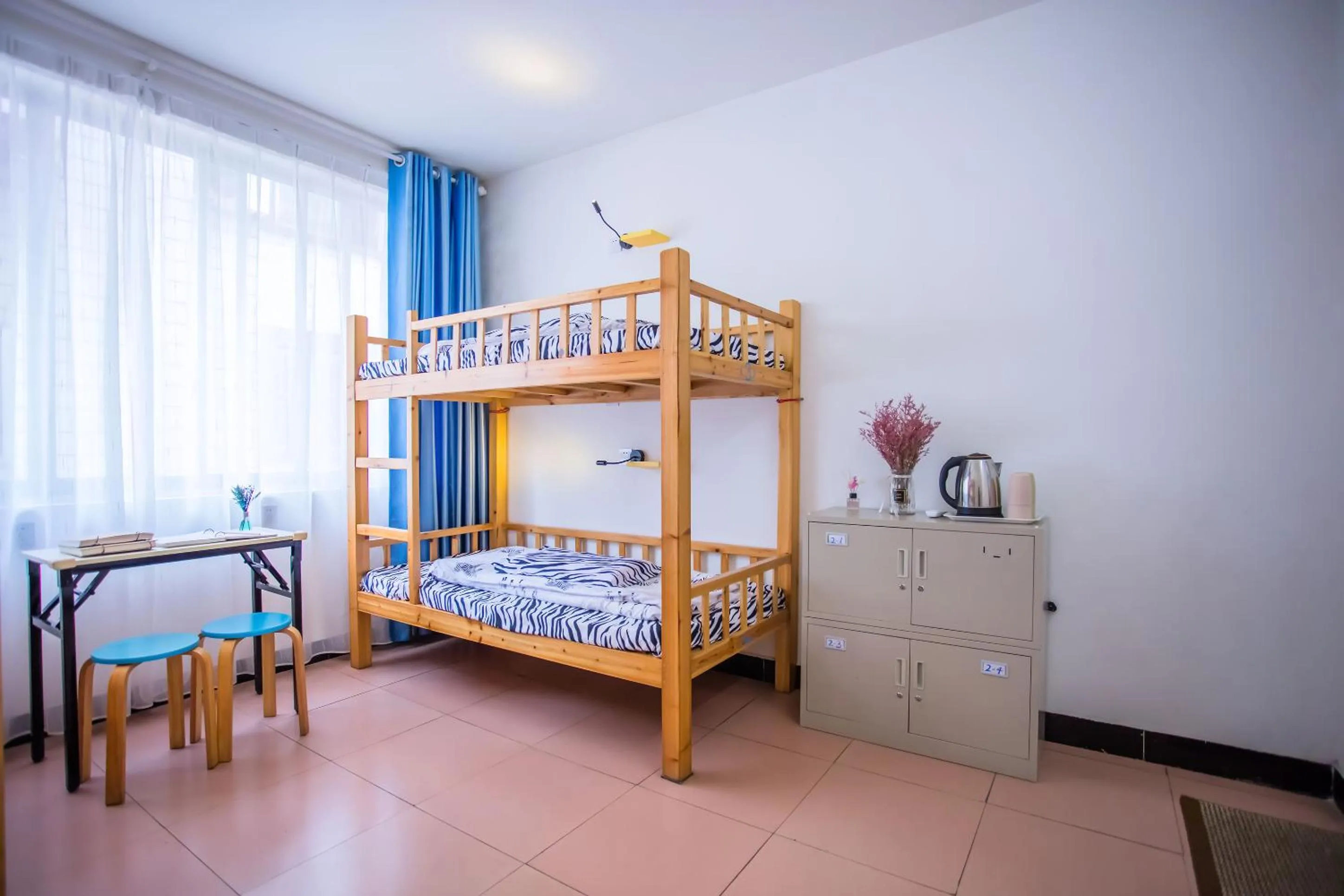 Bed in Murphy Youth Hostel Guilin桂林北站莫非青年旅舍