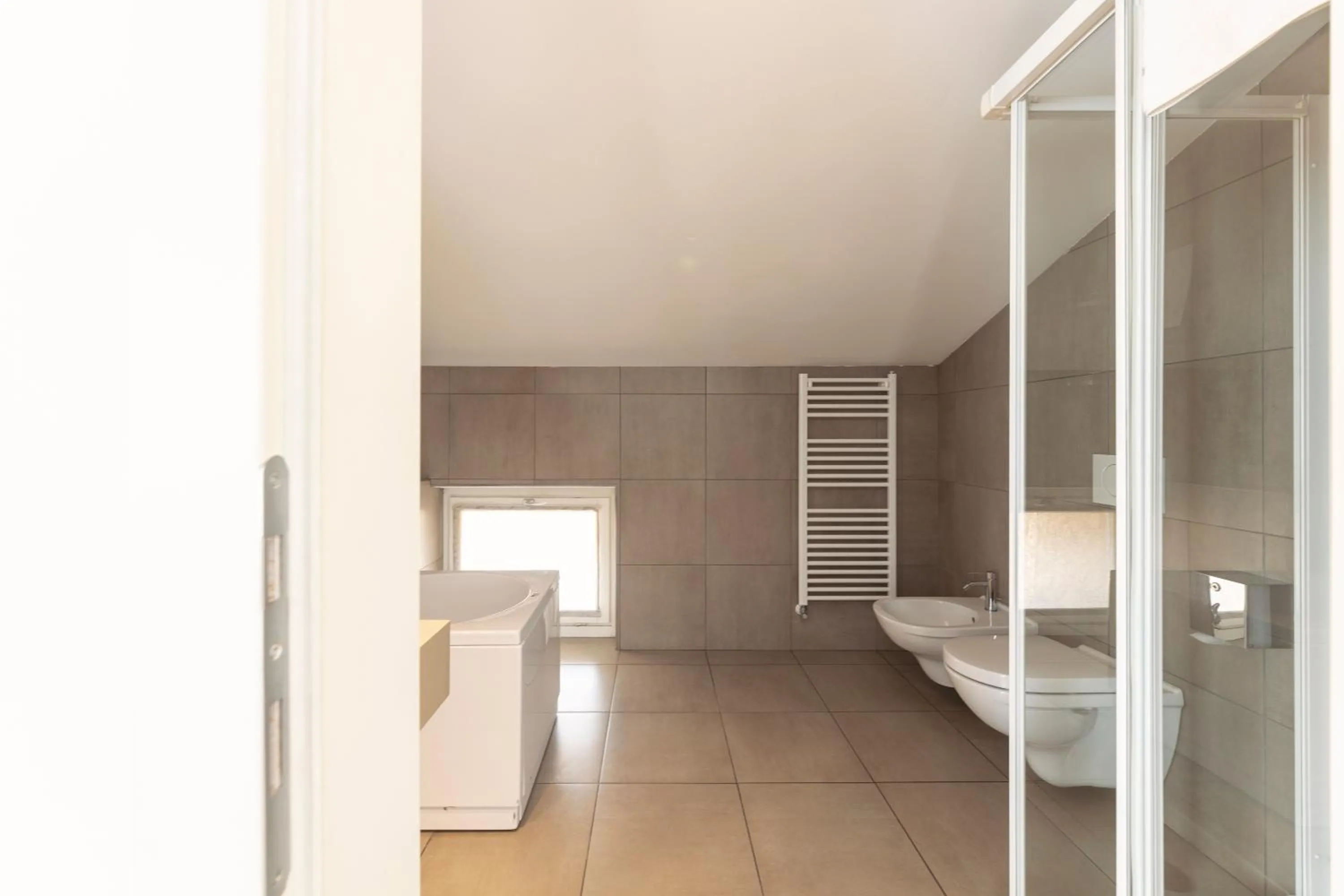 Shower in HEART OF TRENTO Loft & Rooms