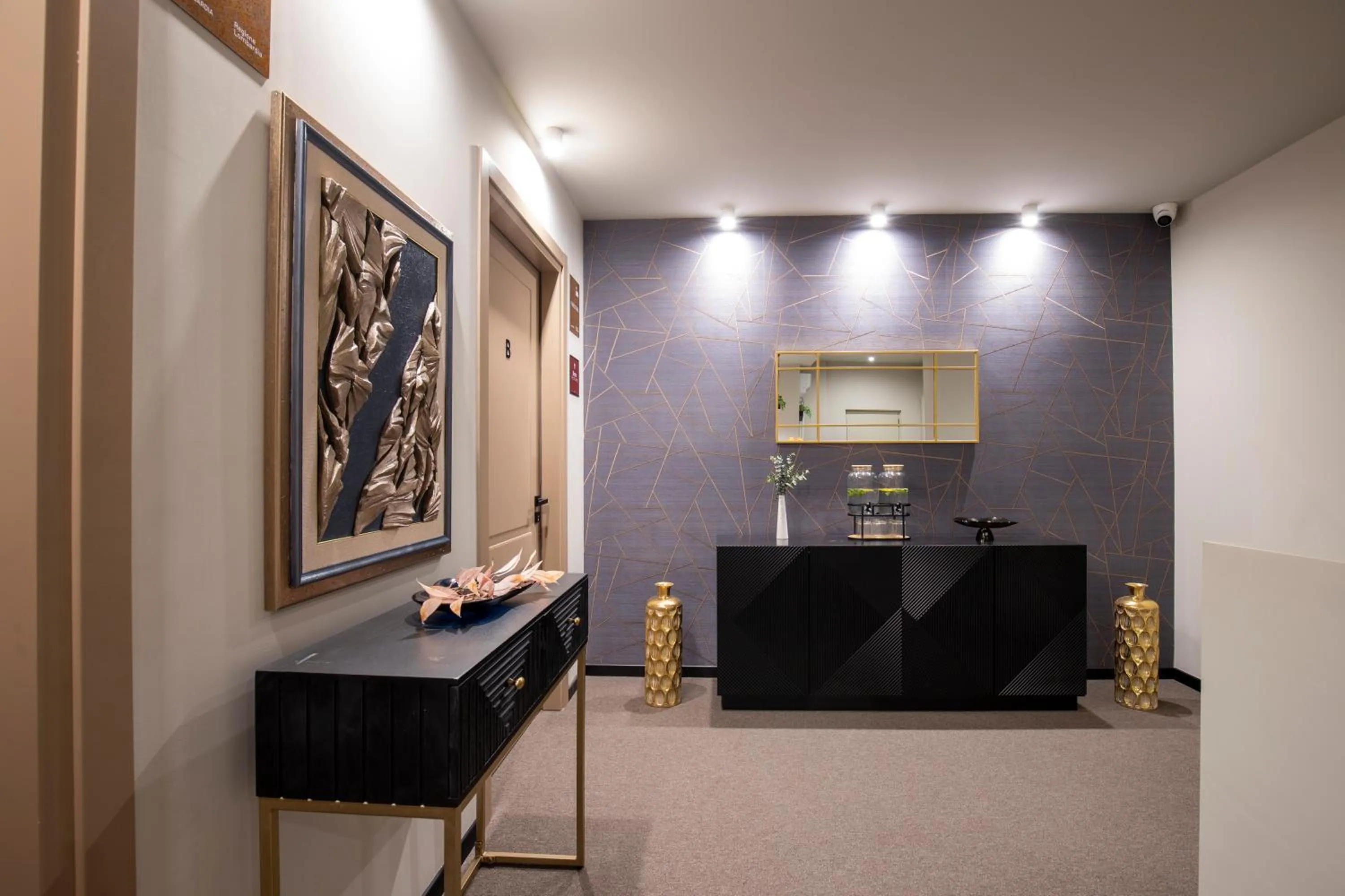 Lobby or reception in AH - Collezione Brera