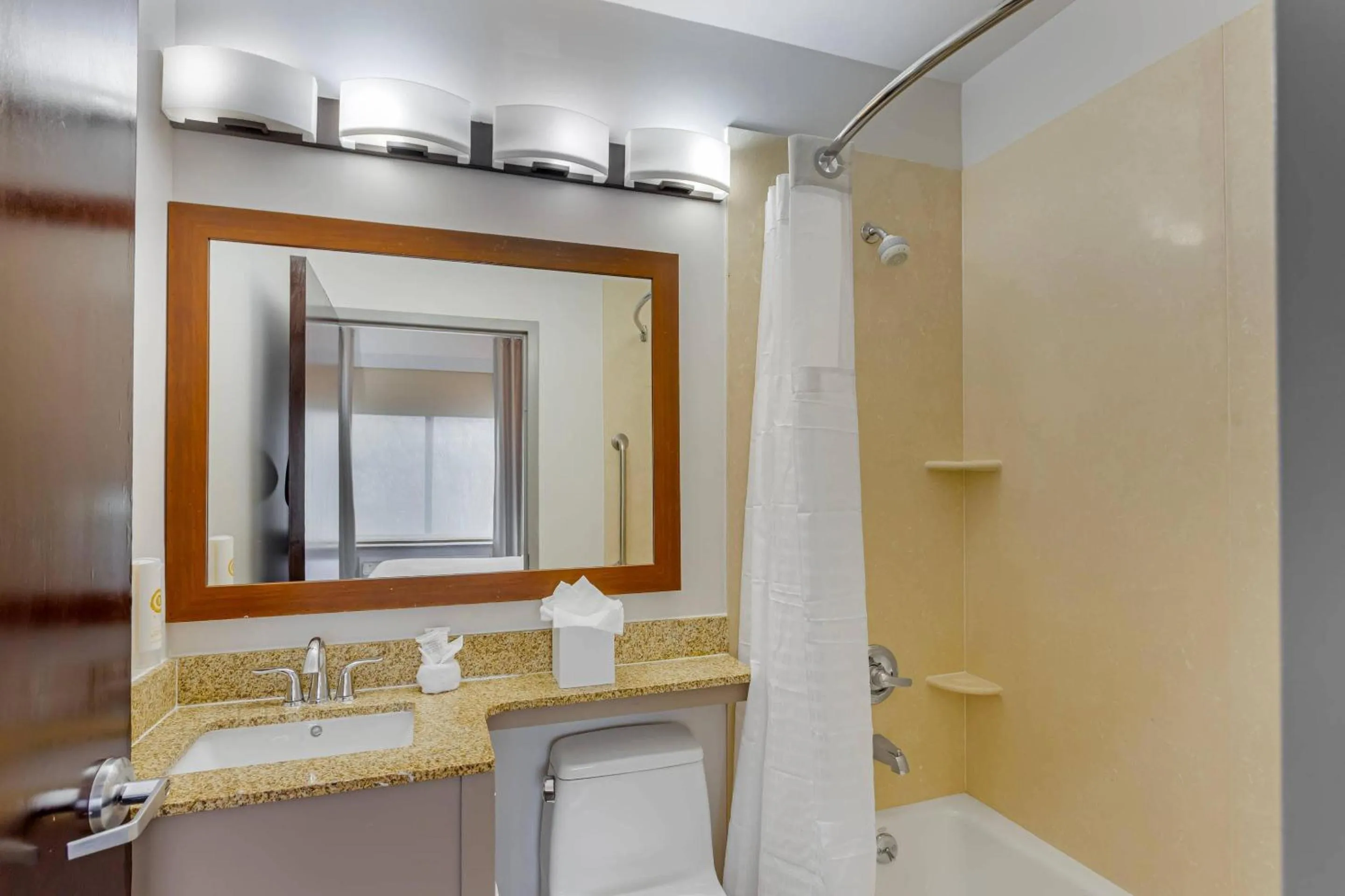 Bedroom in Comfort Inn