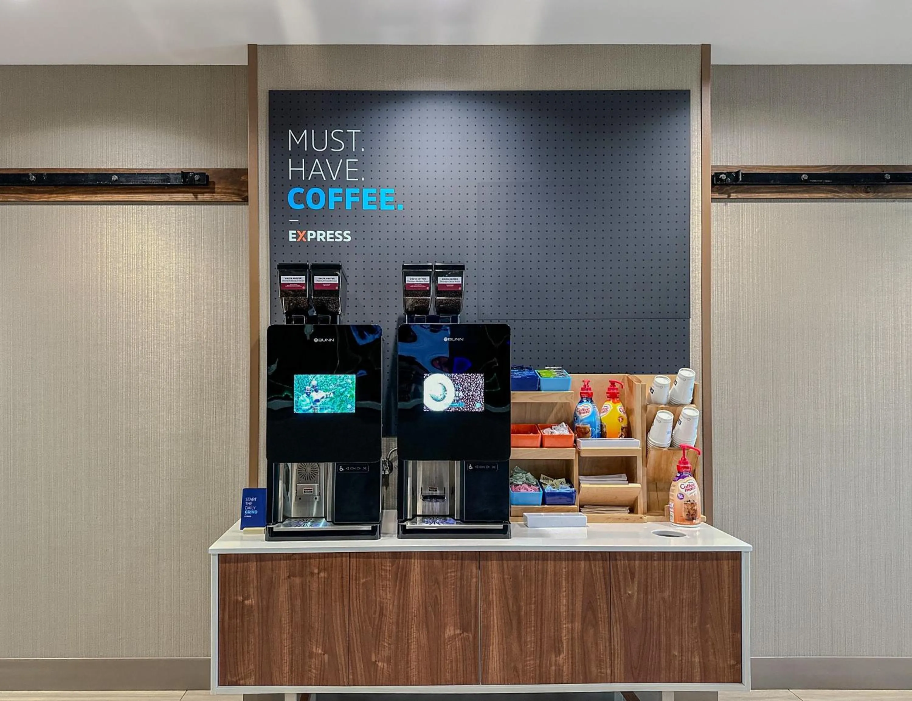 Breakfast in Holiday Inn Express & Suites Plainwell by IHG