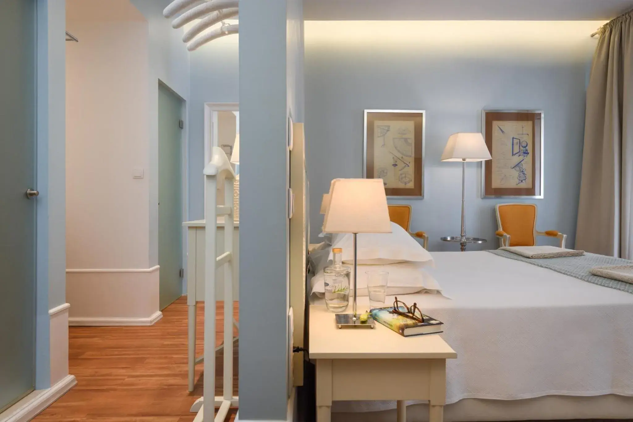 Photo of the whole room, Bed in Alecrim ao Chiado Photo of the whole room, Bed in Alecrim ao Chiado