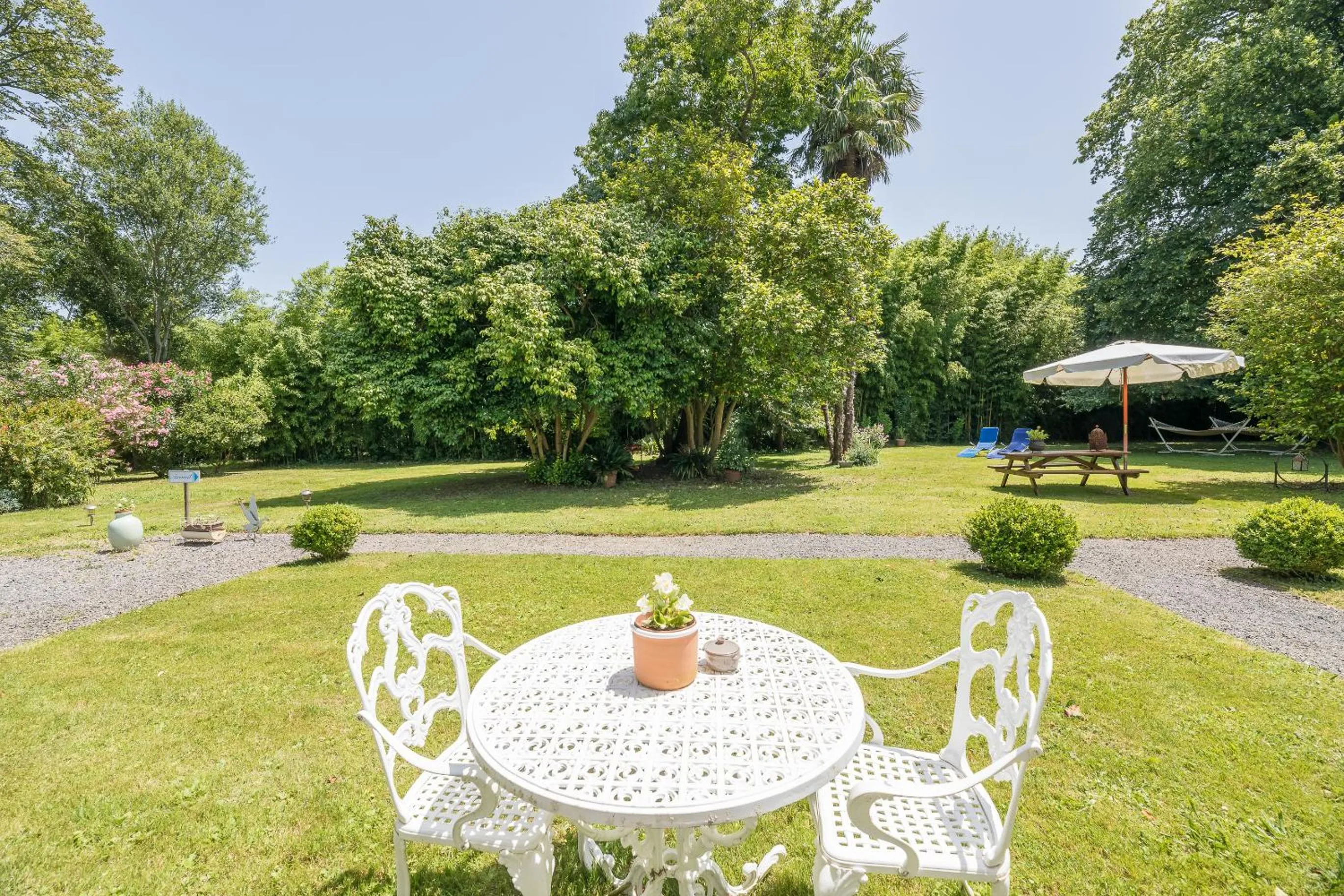 Garden in Appart'Hôtel Bellevue