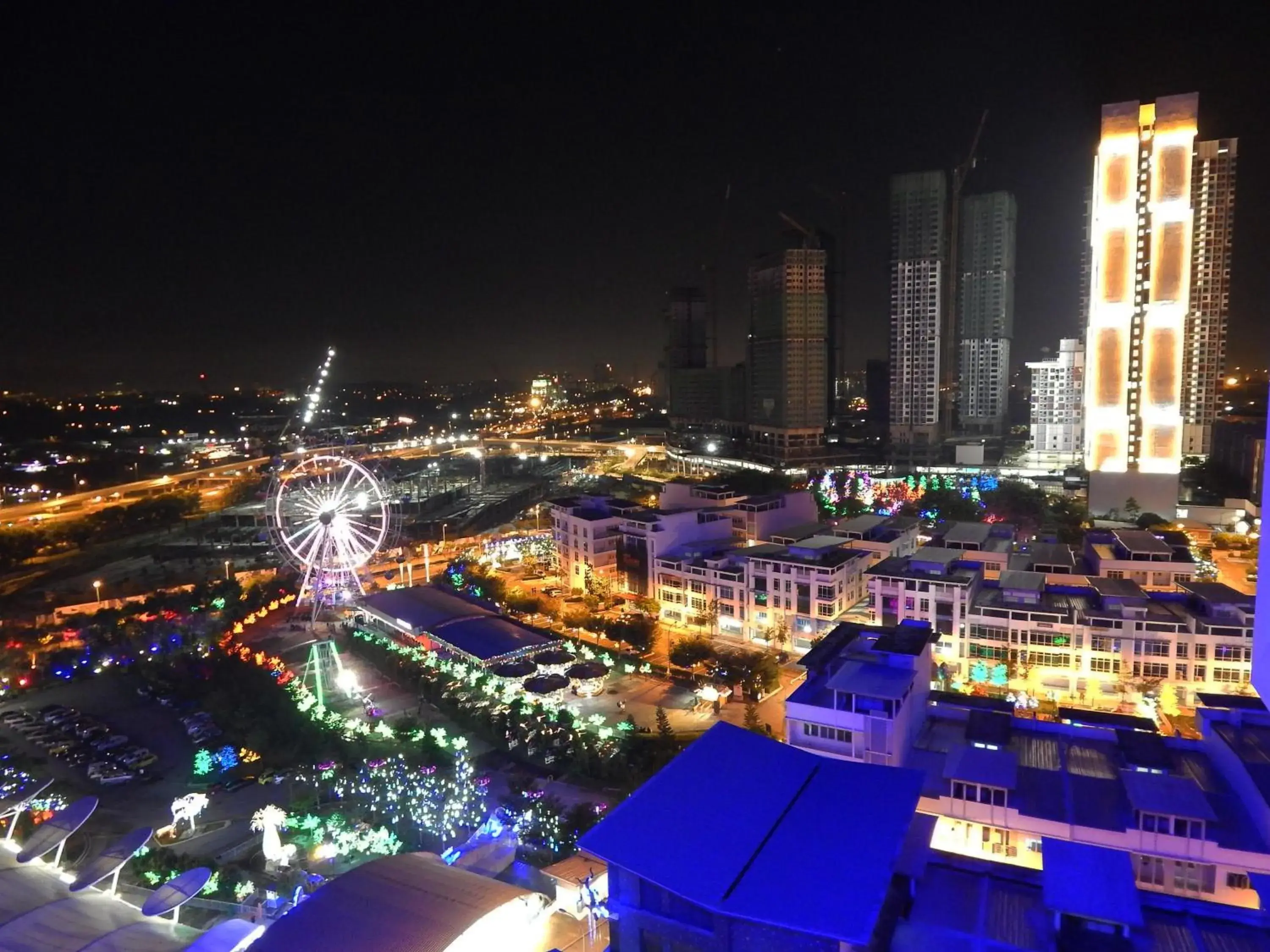 Night, Bird's-eye View in Wadi Iman Guesthouse @ i-City