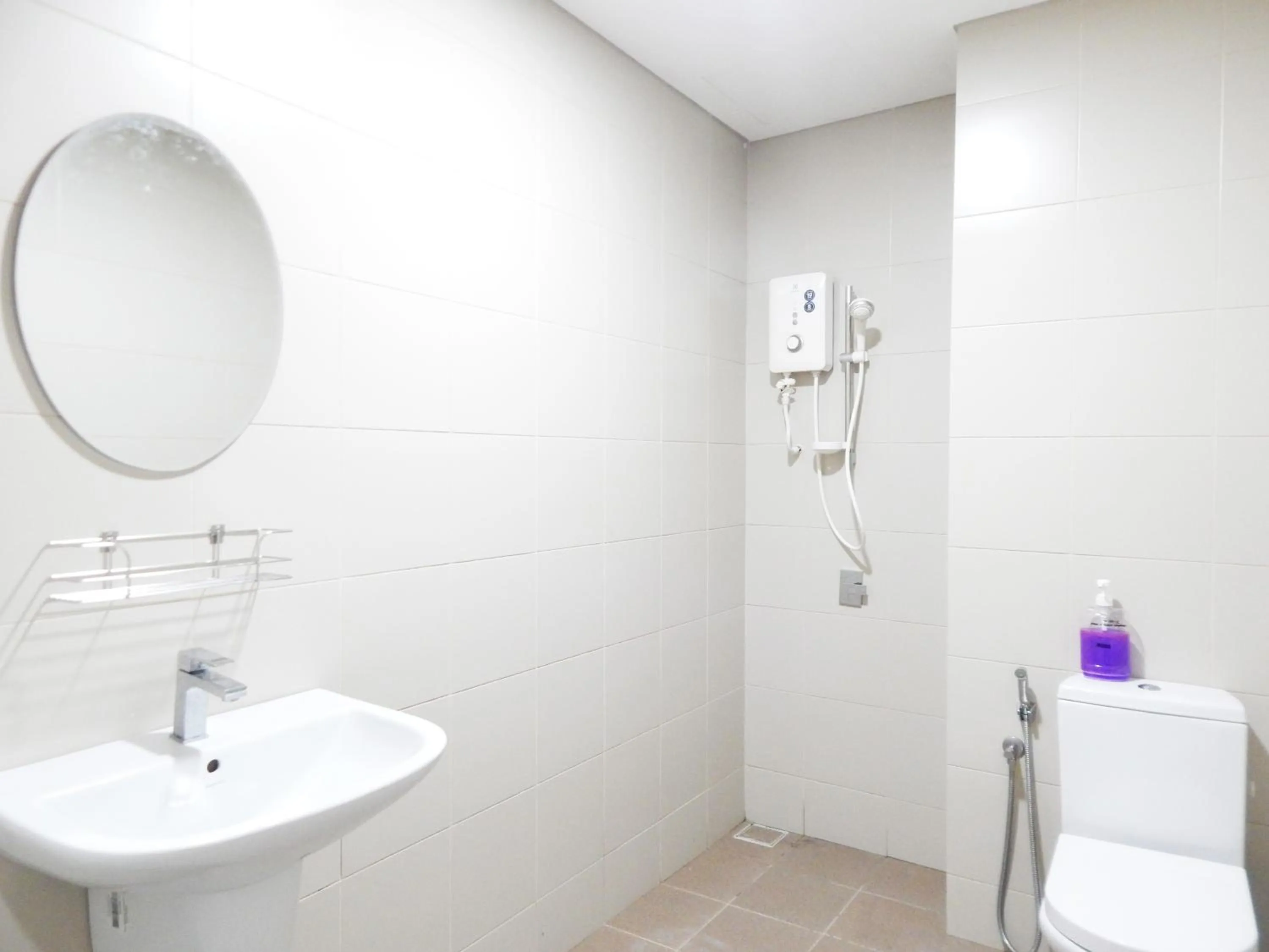 Bathroom in Wadi Iman Guesthouse @ i-City