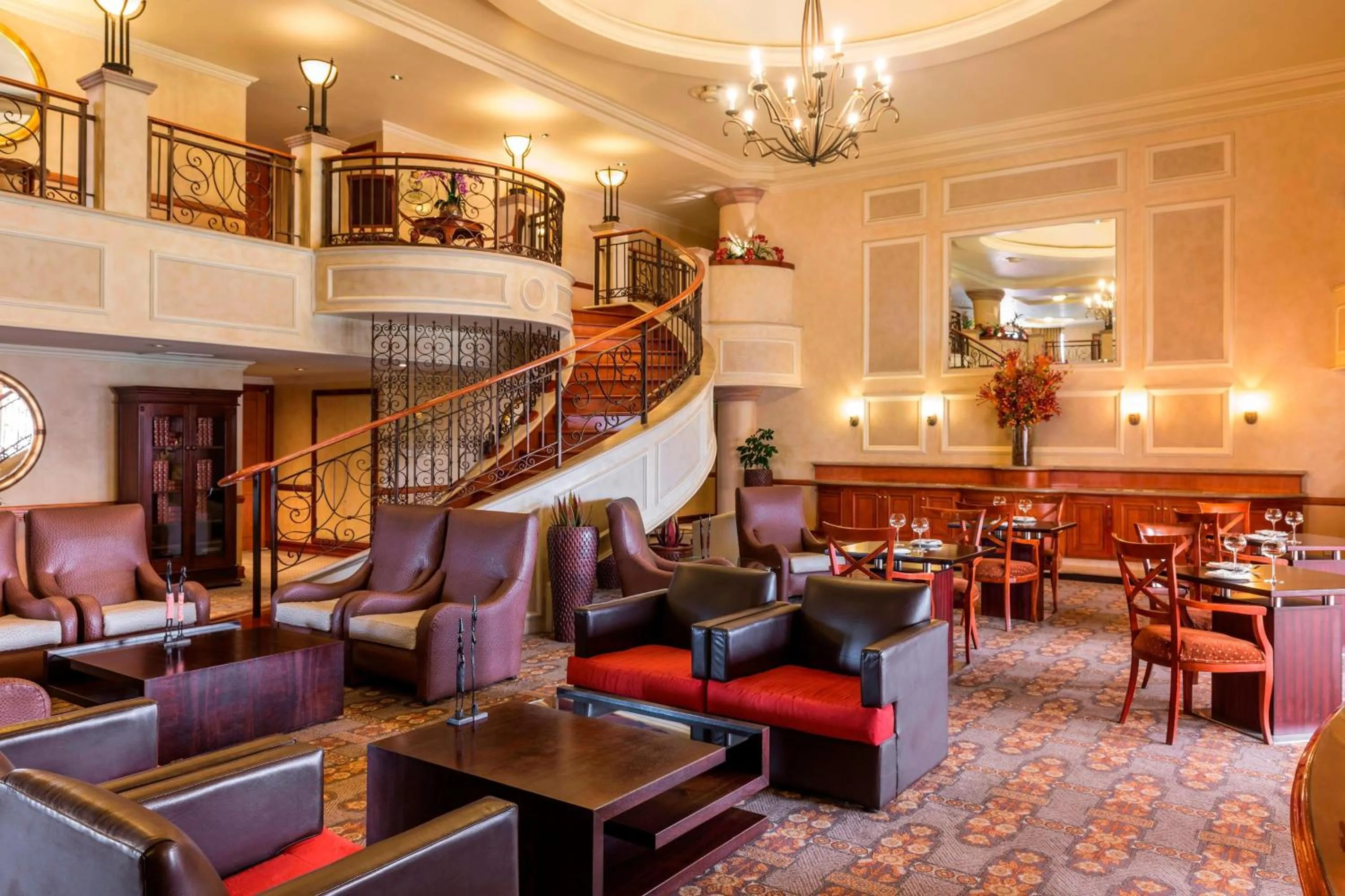 Lounge or bar in CT Hotel