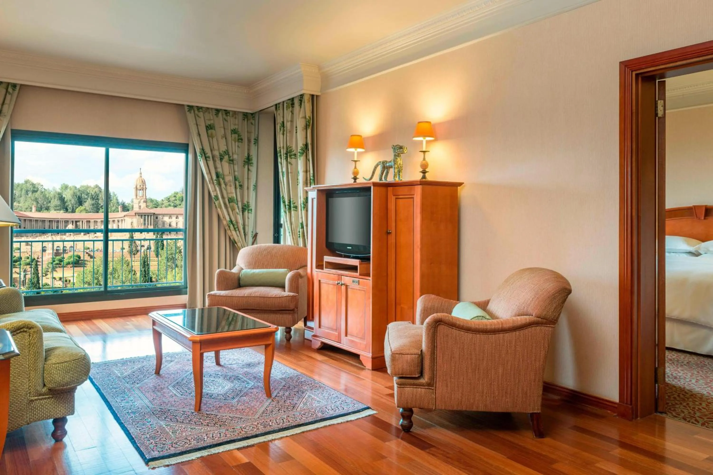 Lounge or bar, Bed in CT Hotel