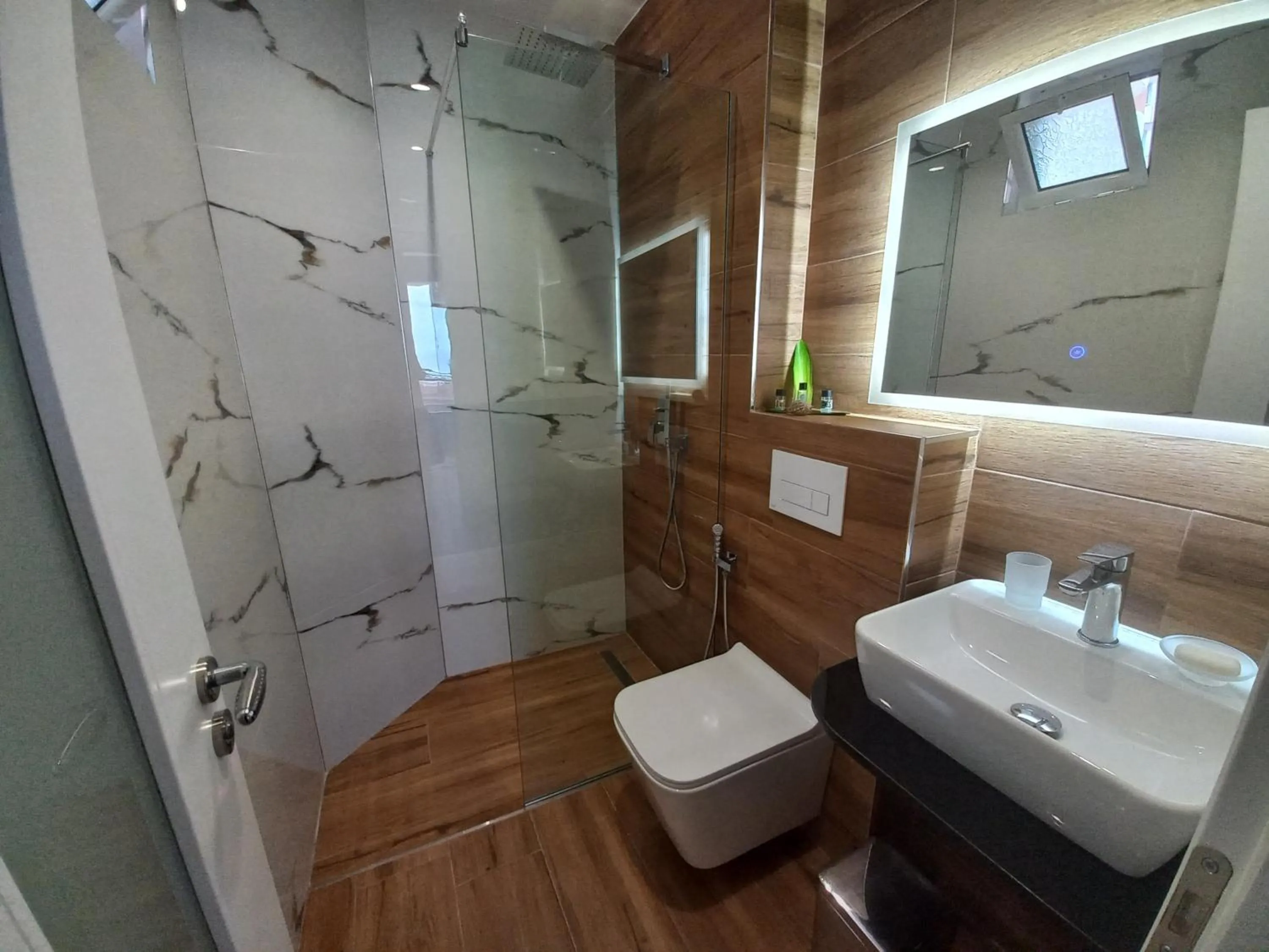 Superior Apartment in Villa Crystal