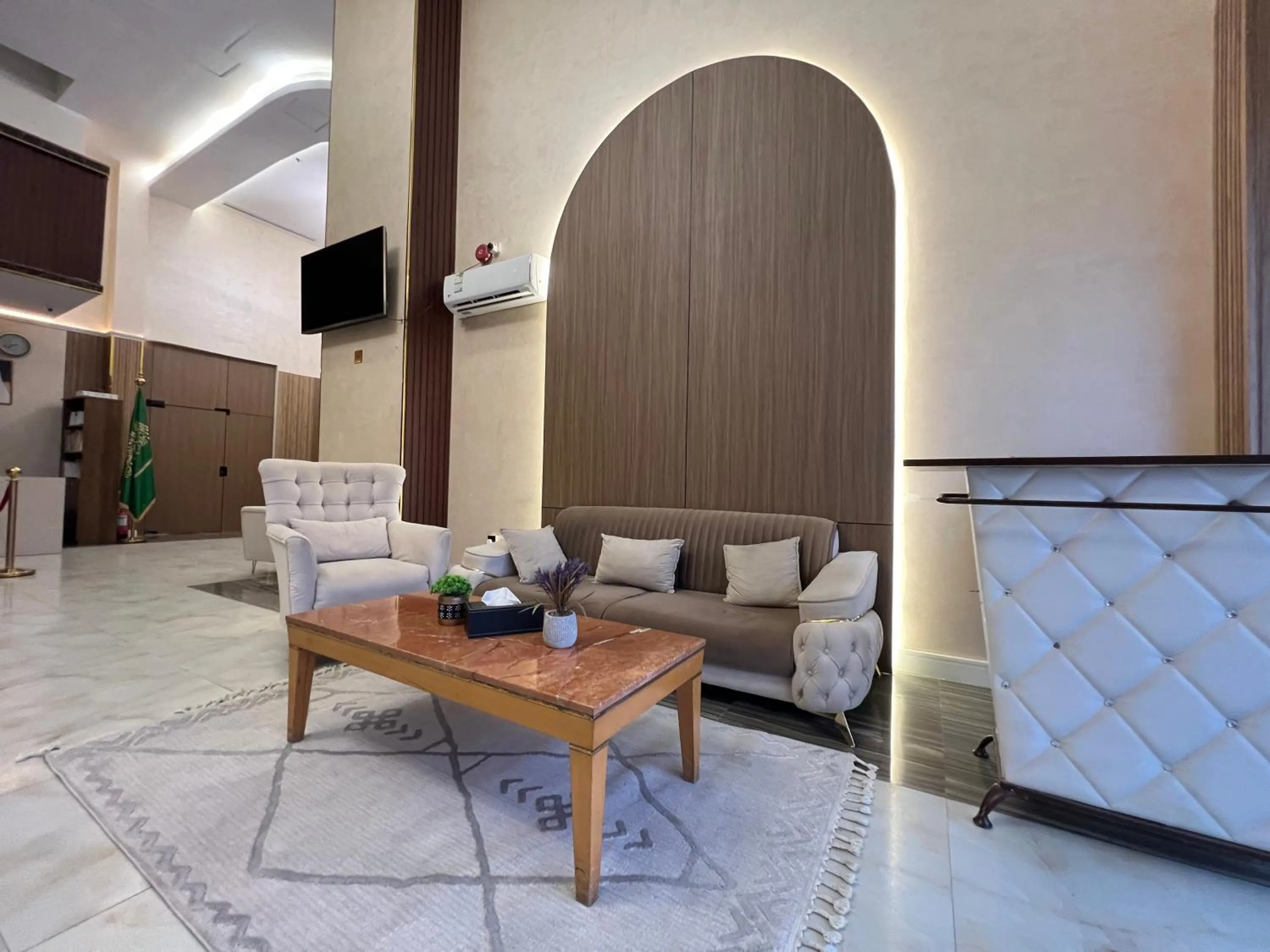 Communal lounge/ TV room in Rose Star Hotel