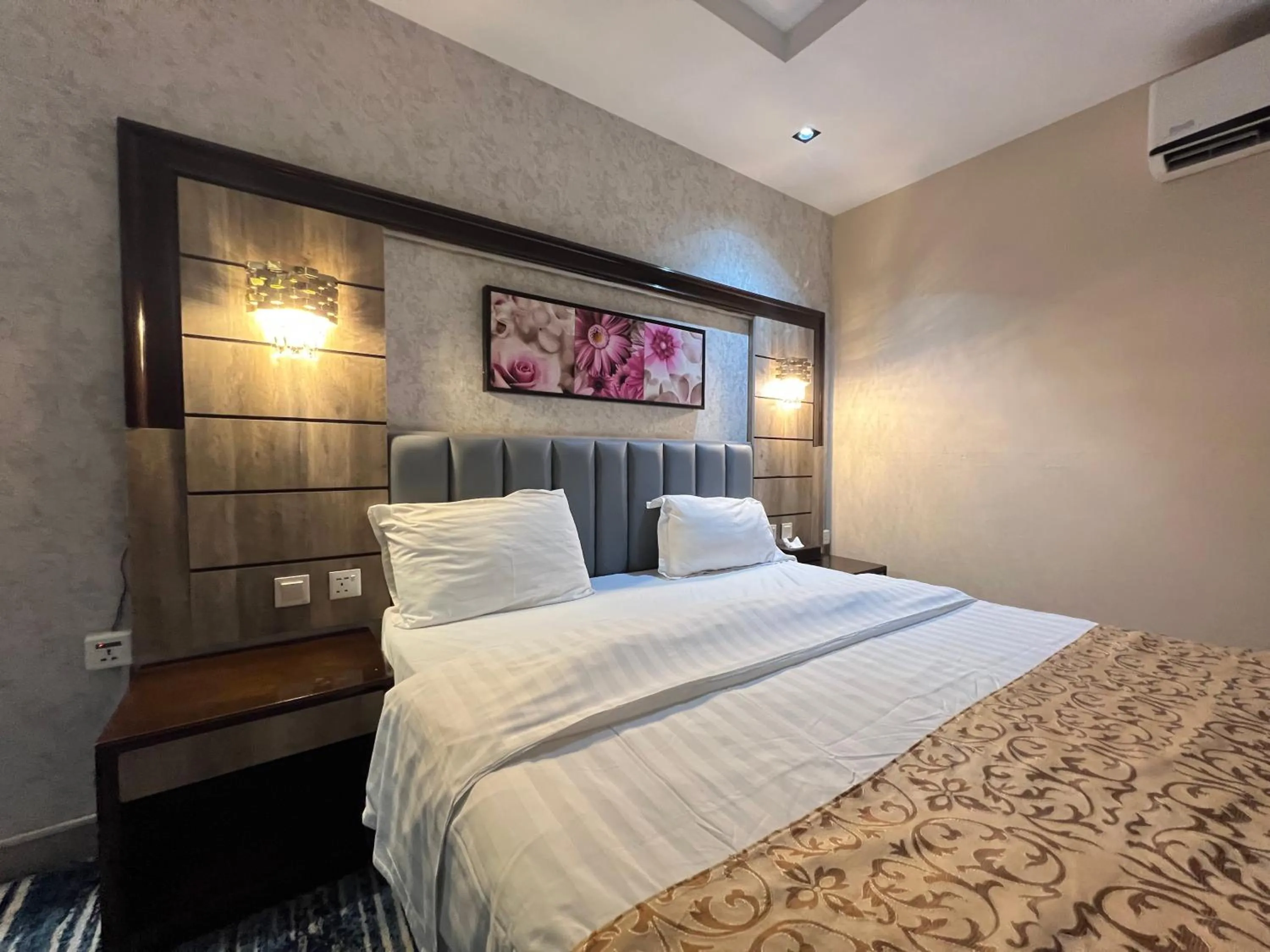 Bed in Rose Star Hotel