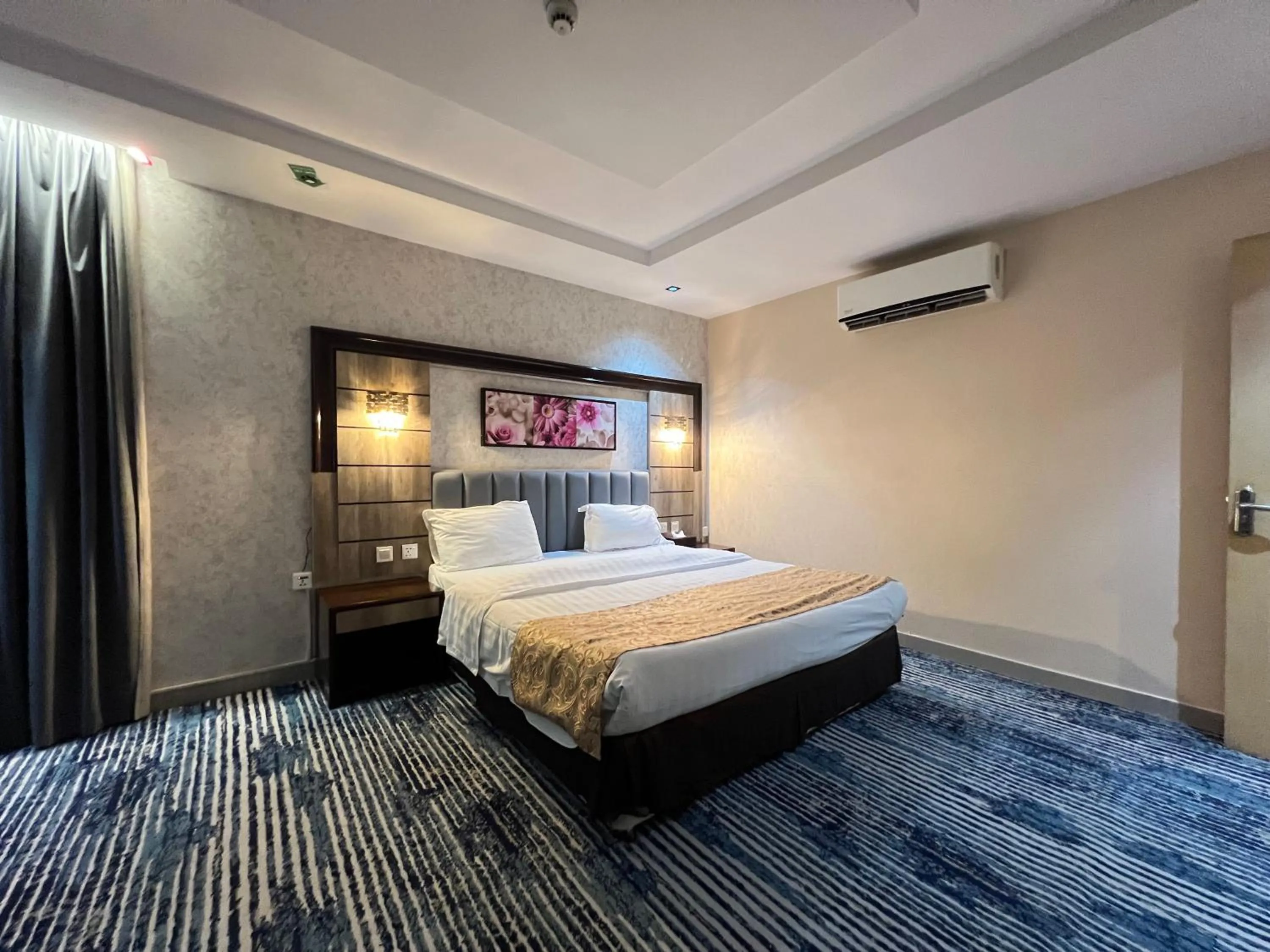 Bed in Rose Star Hotel