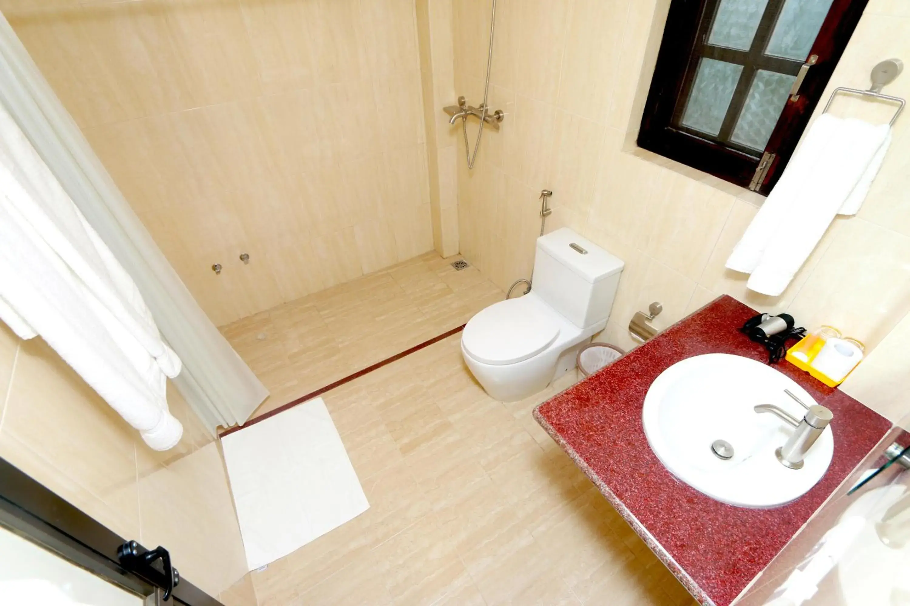 Bathroom in Hotel Utsab Himalaya Bathroom in Hotel Utsab Himalaya