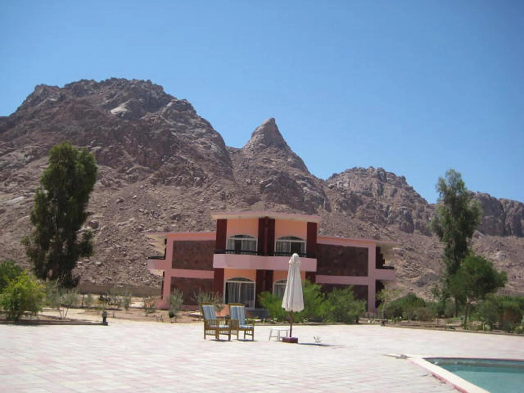 Mountain view in Morgenland Holly Village