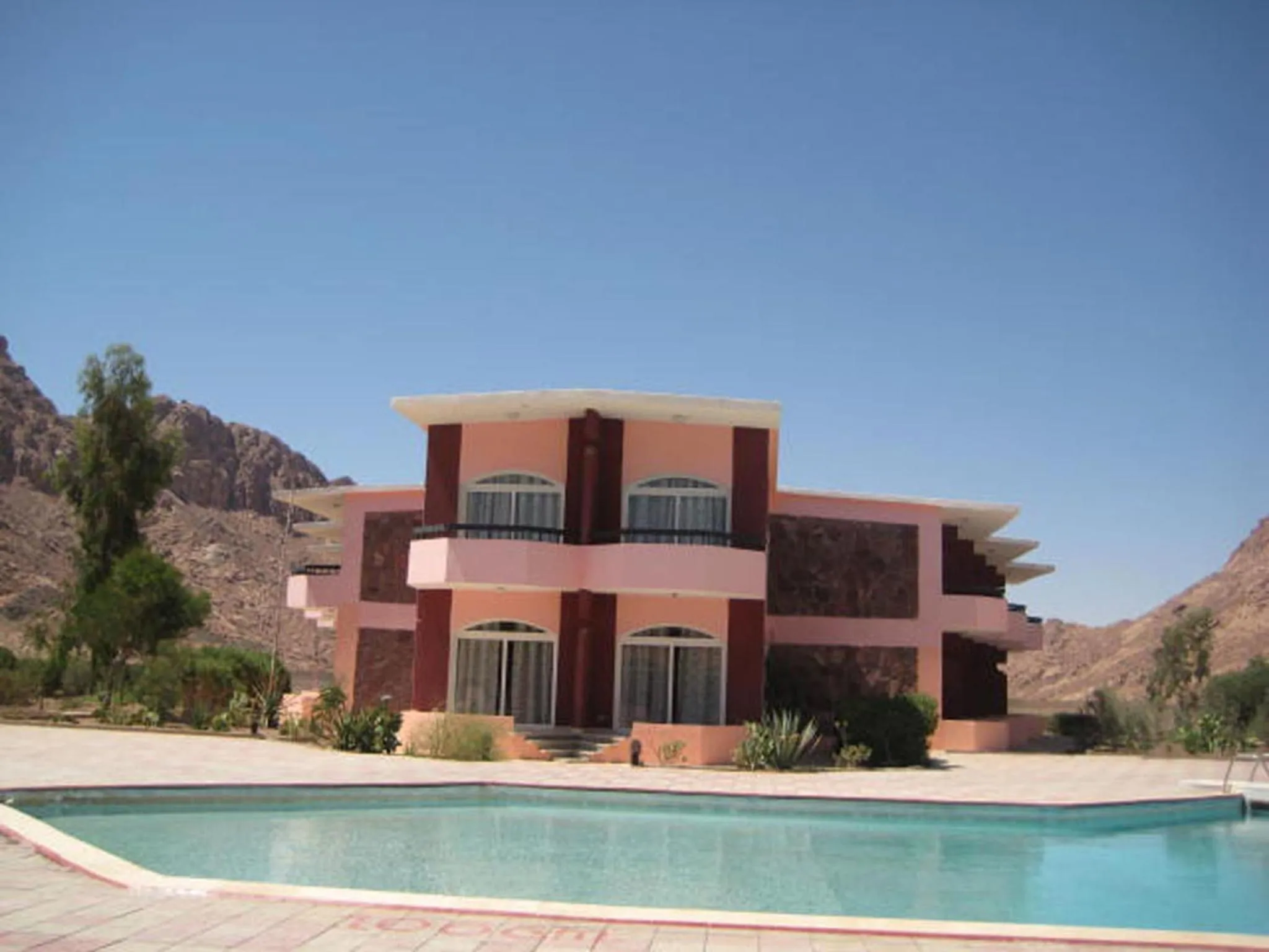 Mountain view in Morgenland Holly Village