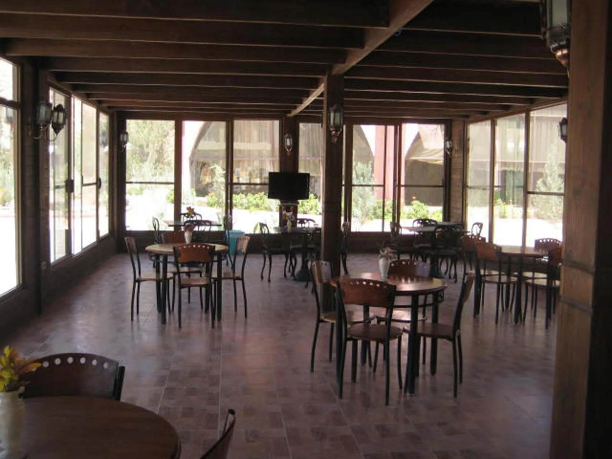 Drinks in Morgenland Holly Village