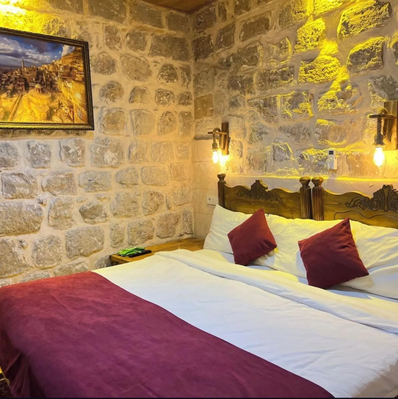 Bed in Kasr-ı Han Konağı Otel