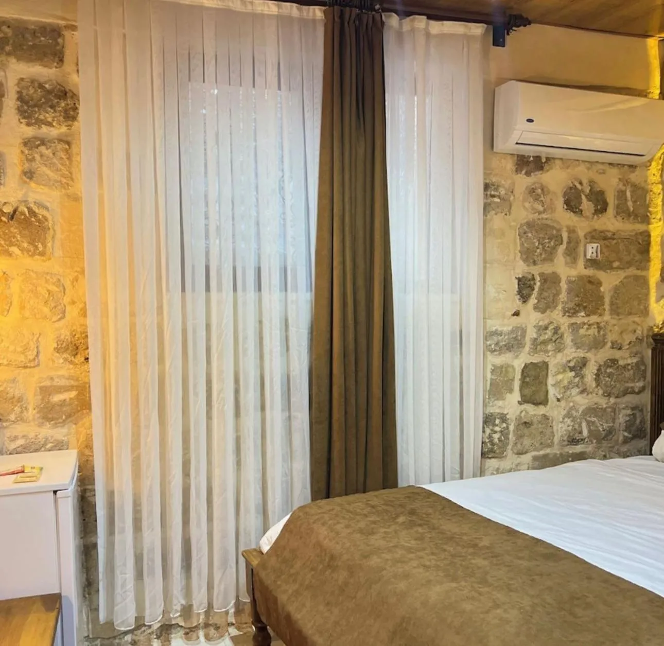 Bed in Kasr-ı Han Konağı Otel